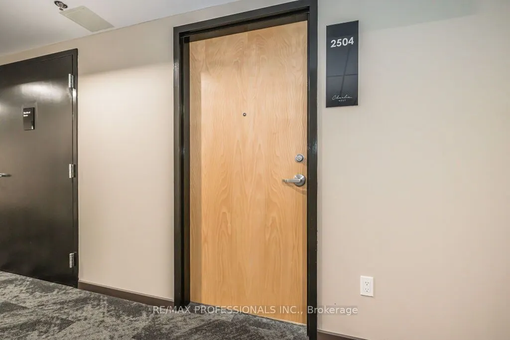 60 Charles Street W, #2504