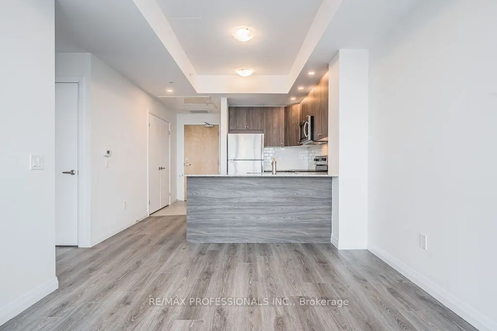 60 Charles Street W, #2504