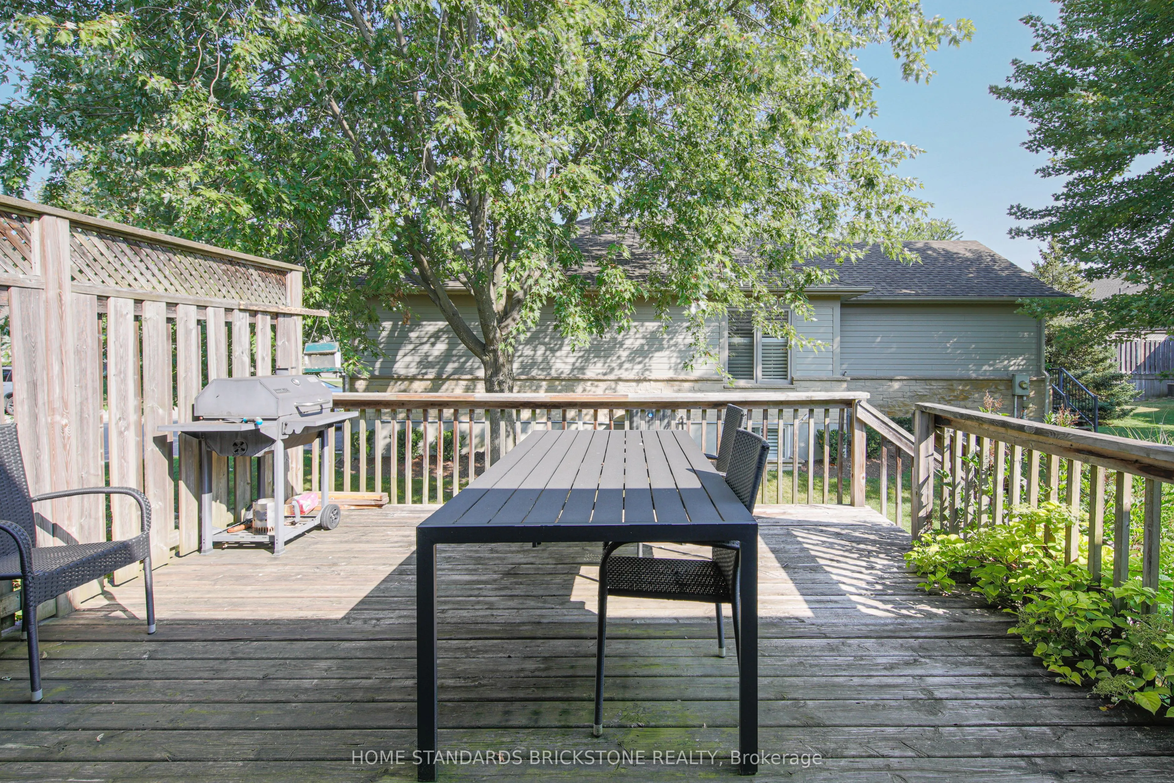 124 NORTH CENTRE RD, LONDON Road N, #1