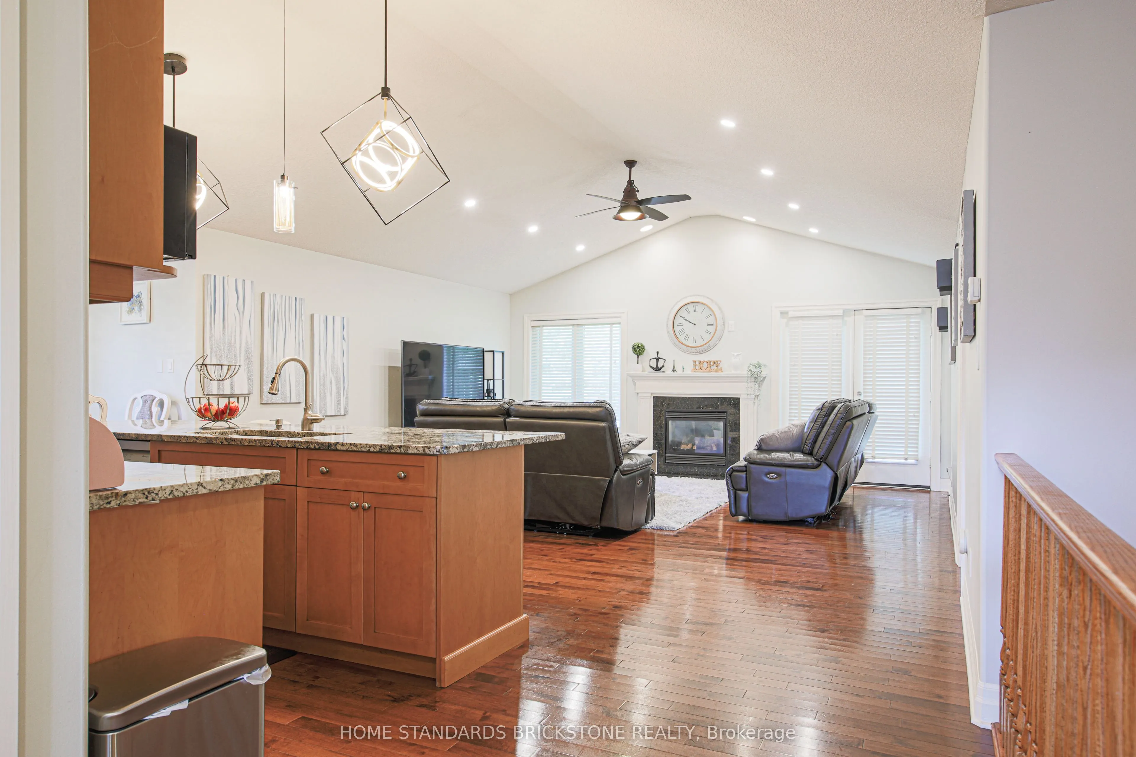 124 NORTH CENTRE RD, LONDON Road N, #1