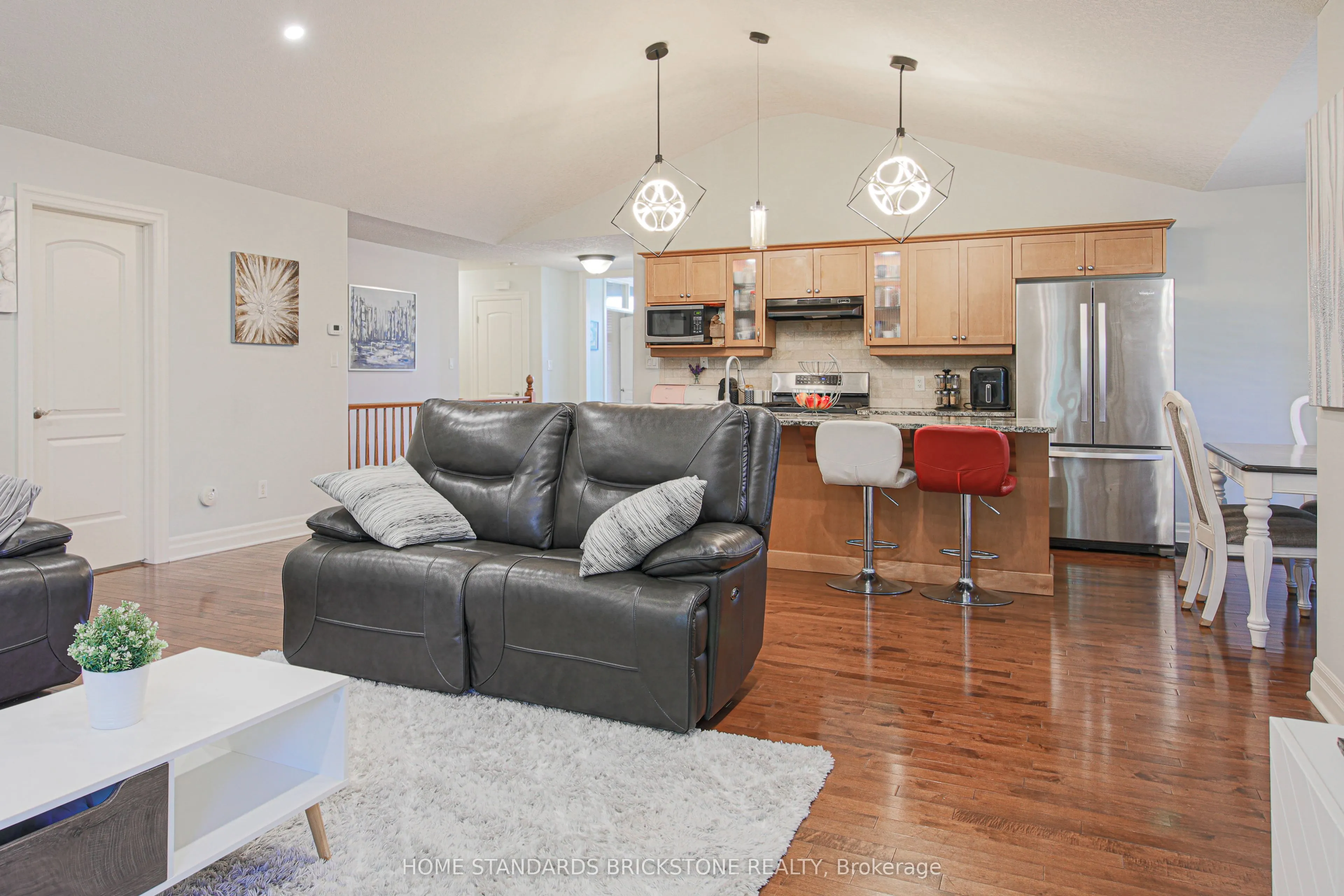 124 NORTH CENTRE RD, LONDON Road N, #1