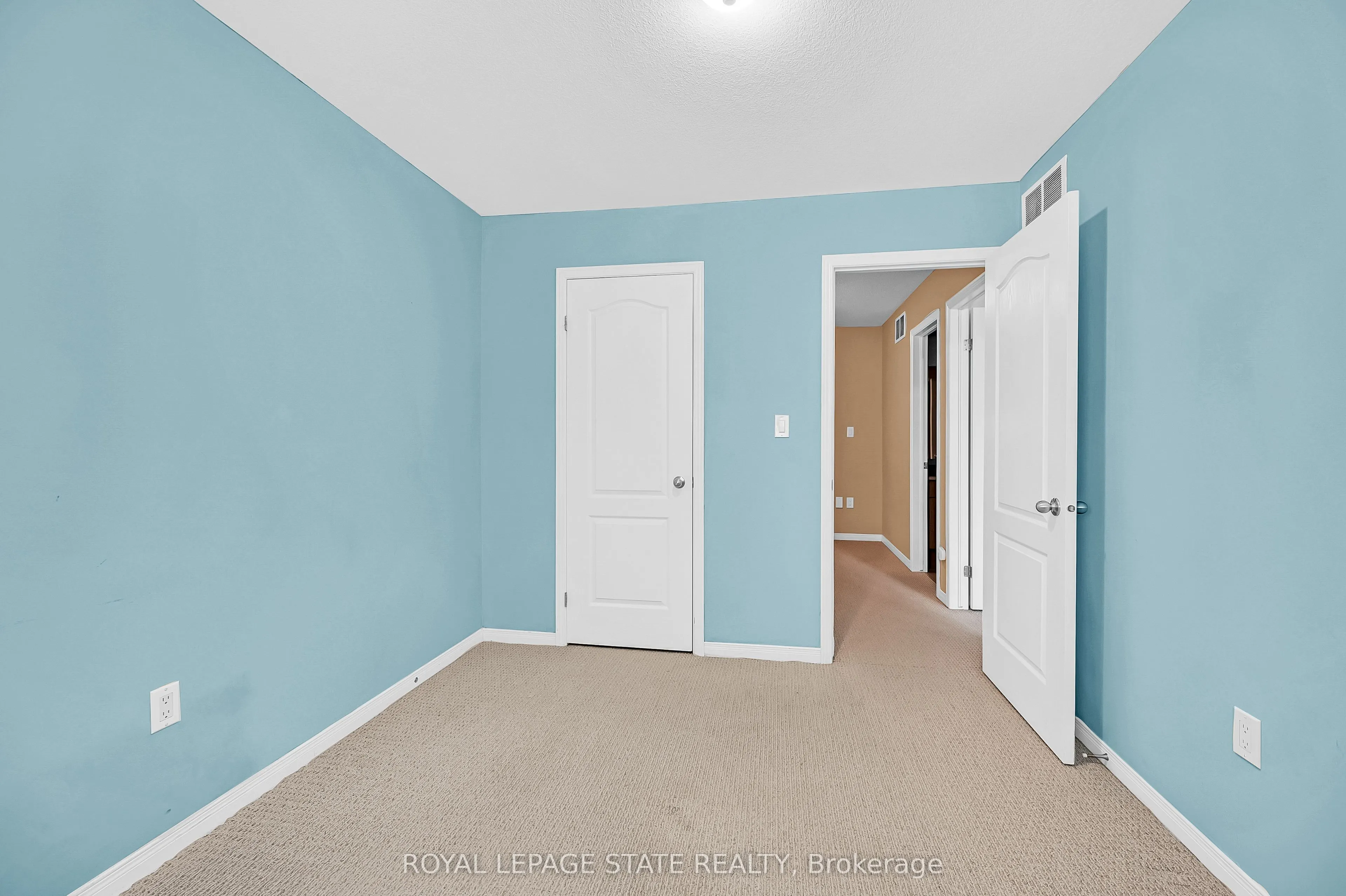 170 Palacebeach Trail, #24