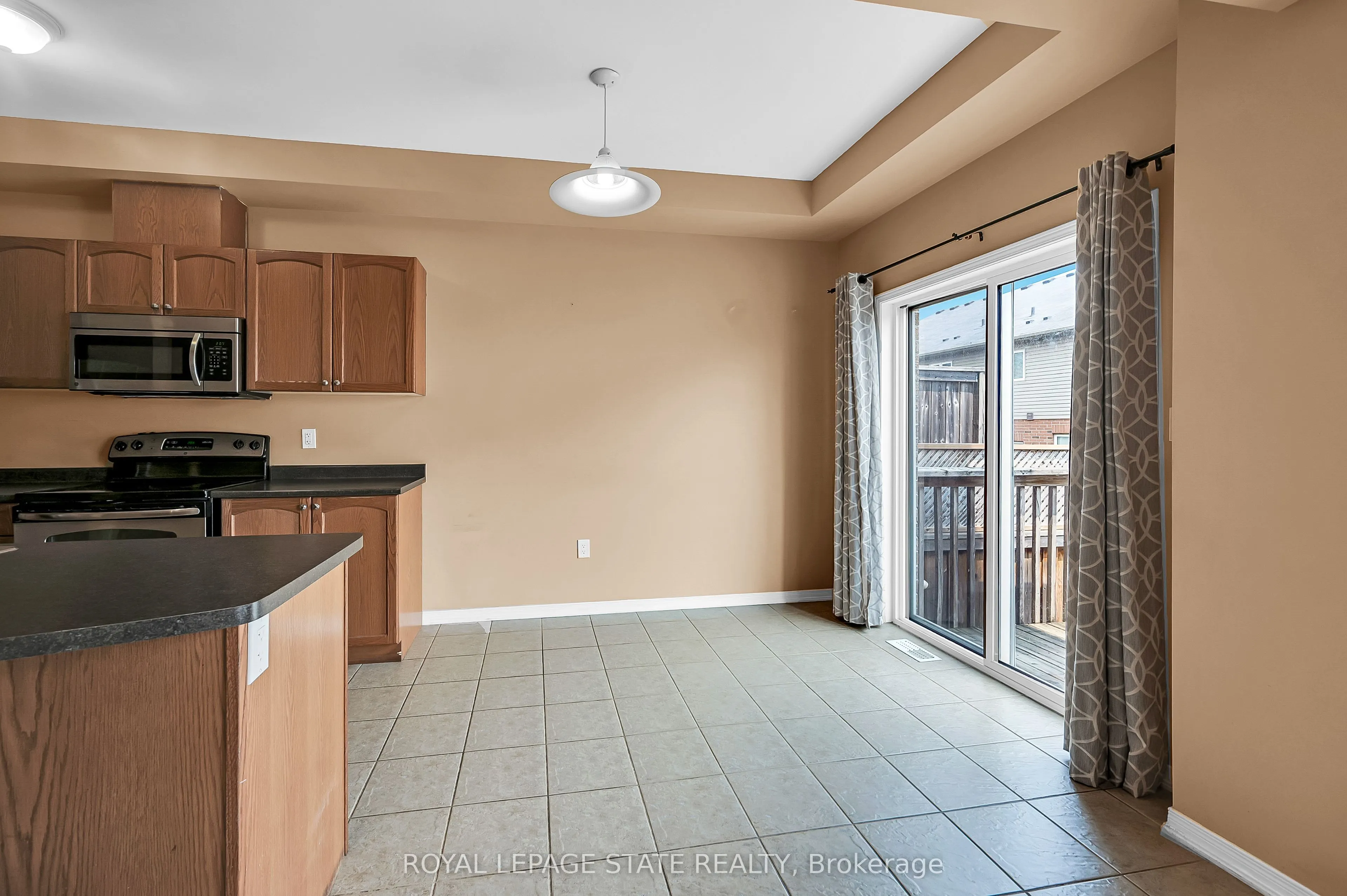 170 Palacebeach Trail, #24