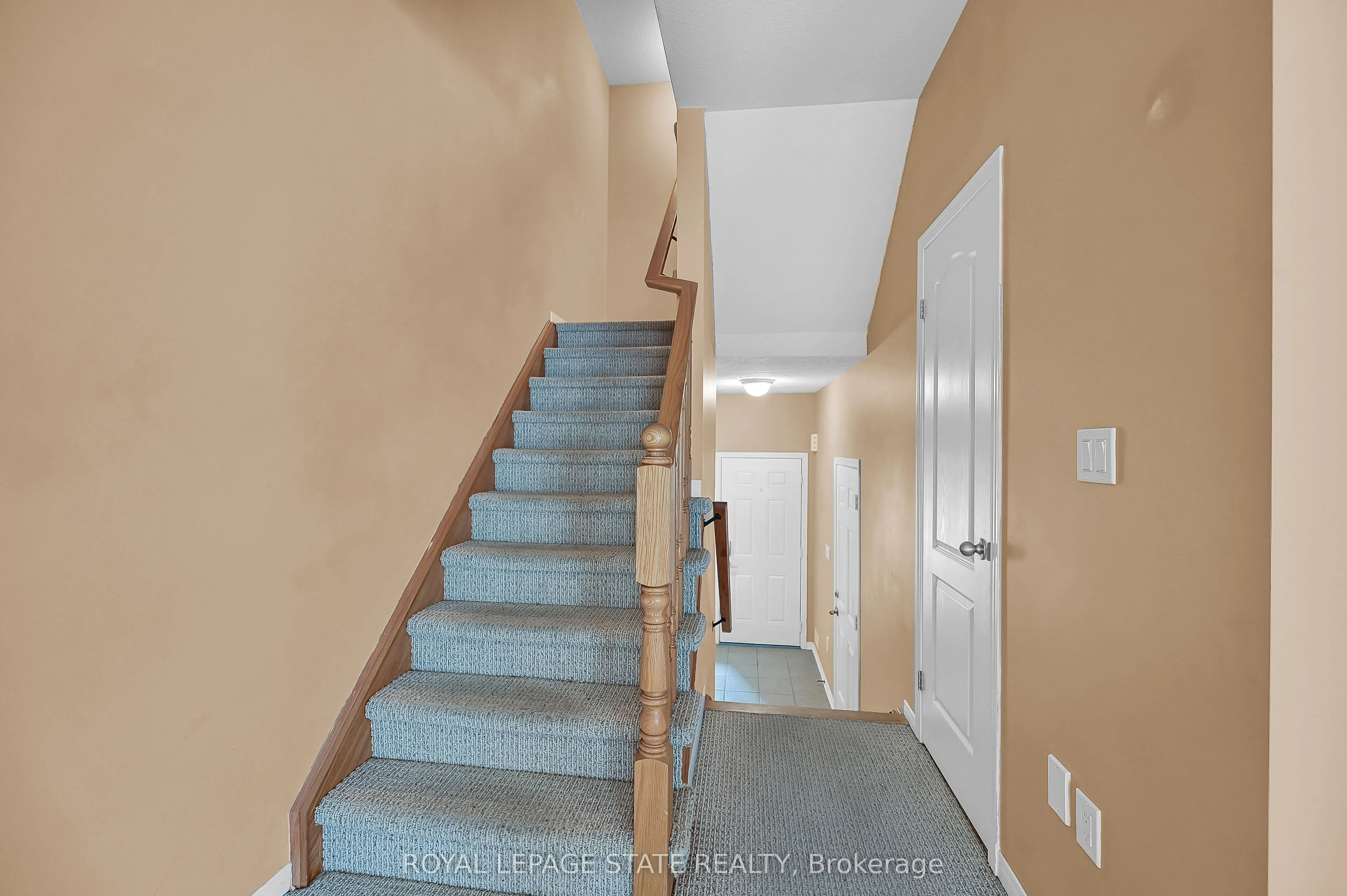 170 Palacebeach Trail, #24