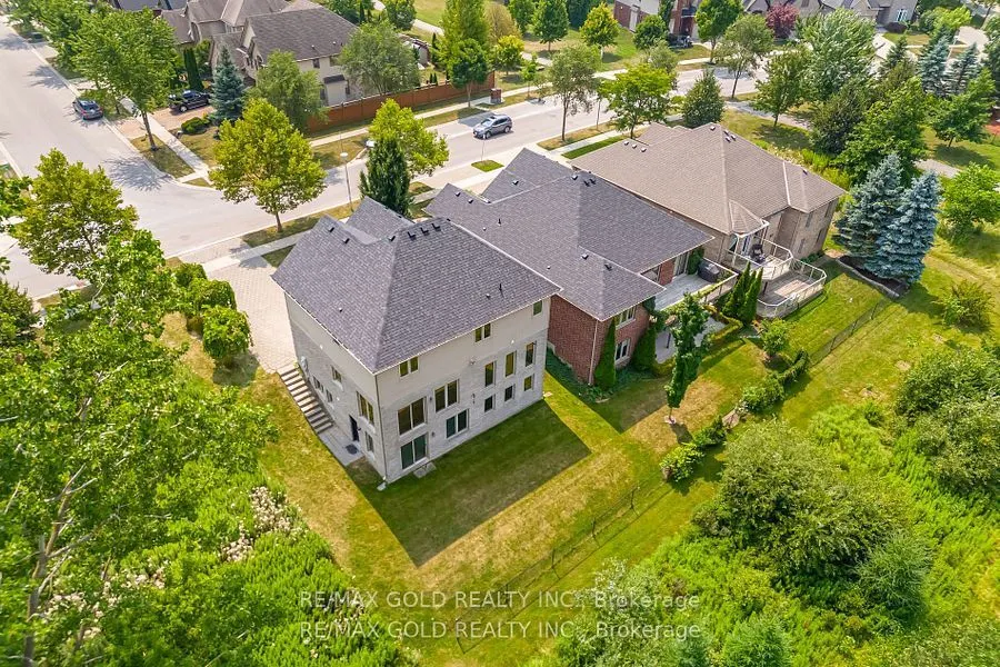 224 Skyline Avenue