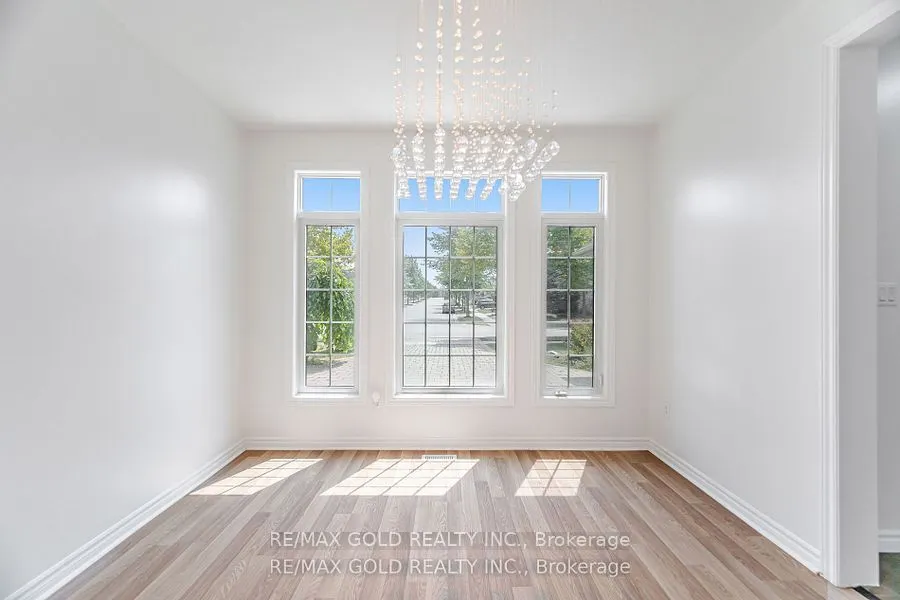 224 Skyline Avenue