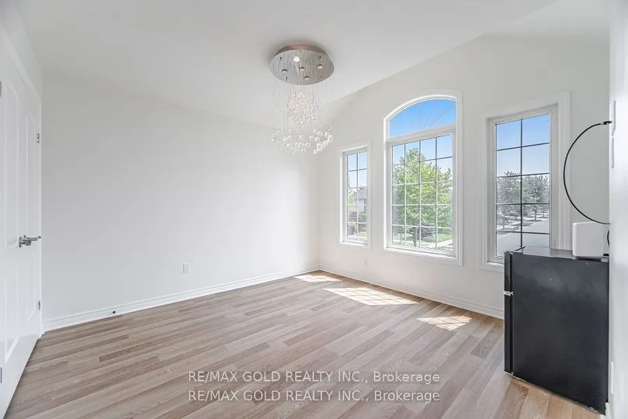 224 Skyline Avenue