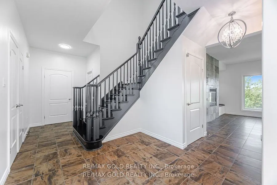 224 Skyline Avenue