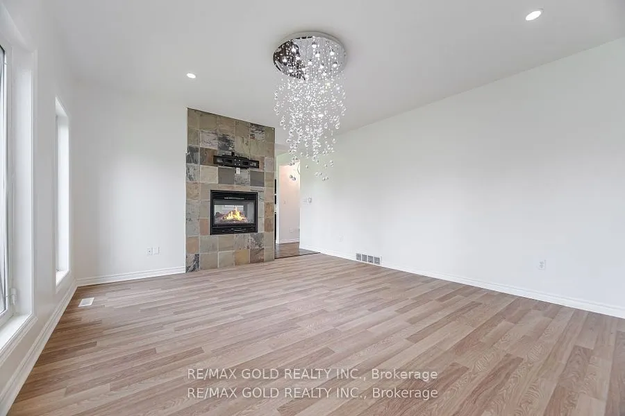 224 Skyline Avenue