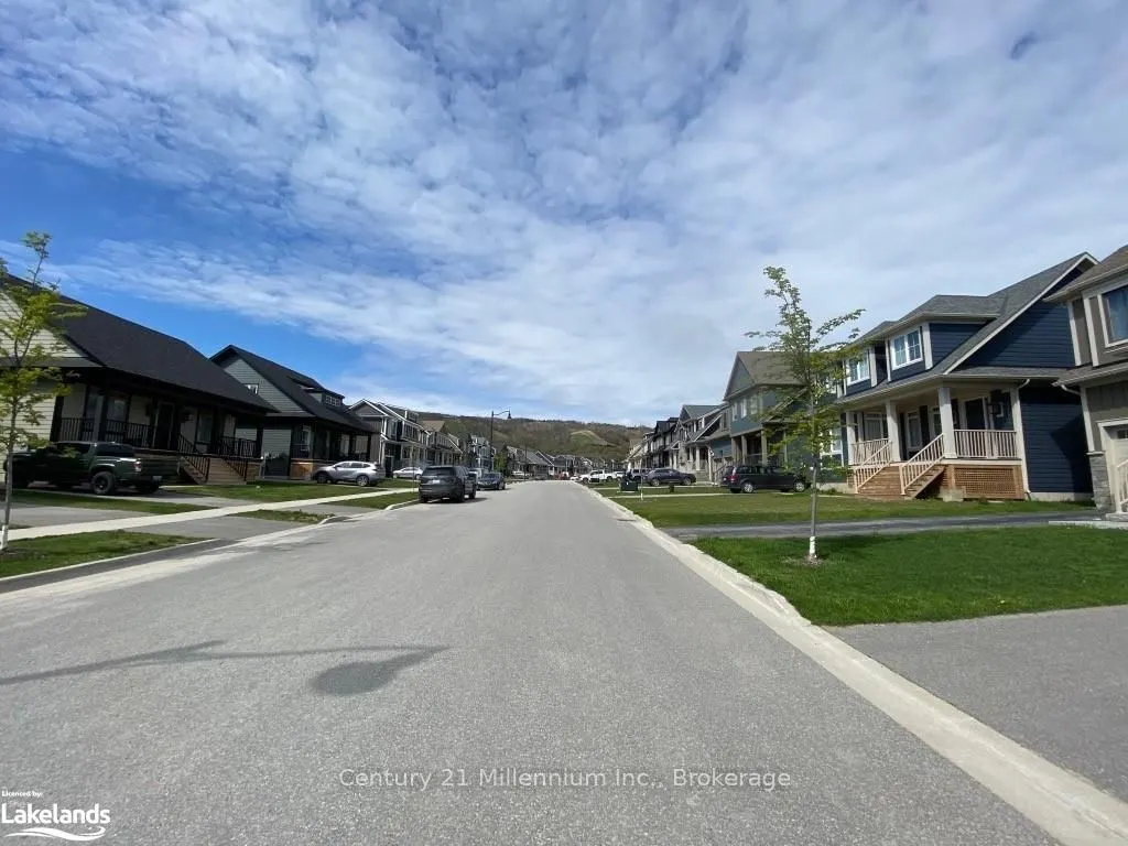 167 YELLOW BIRCH Crescent