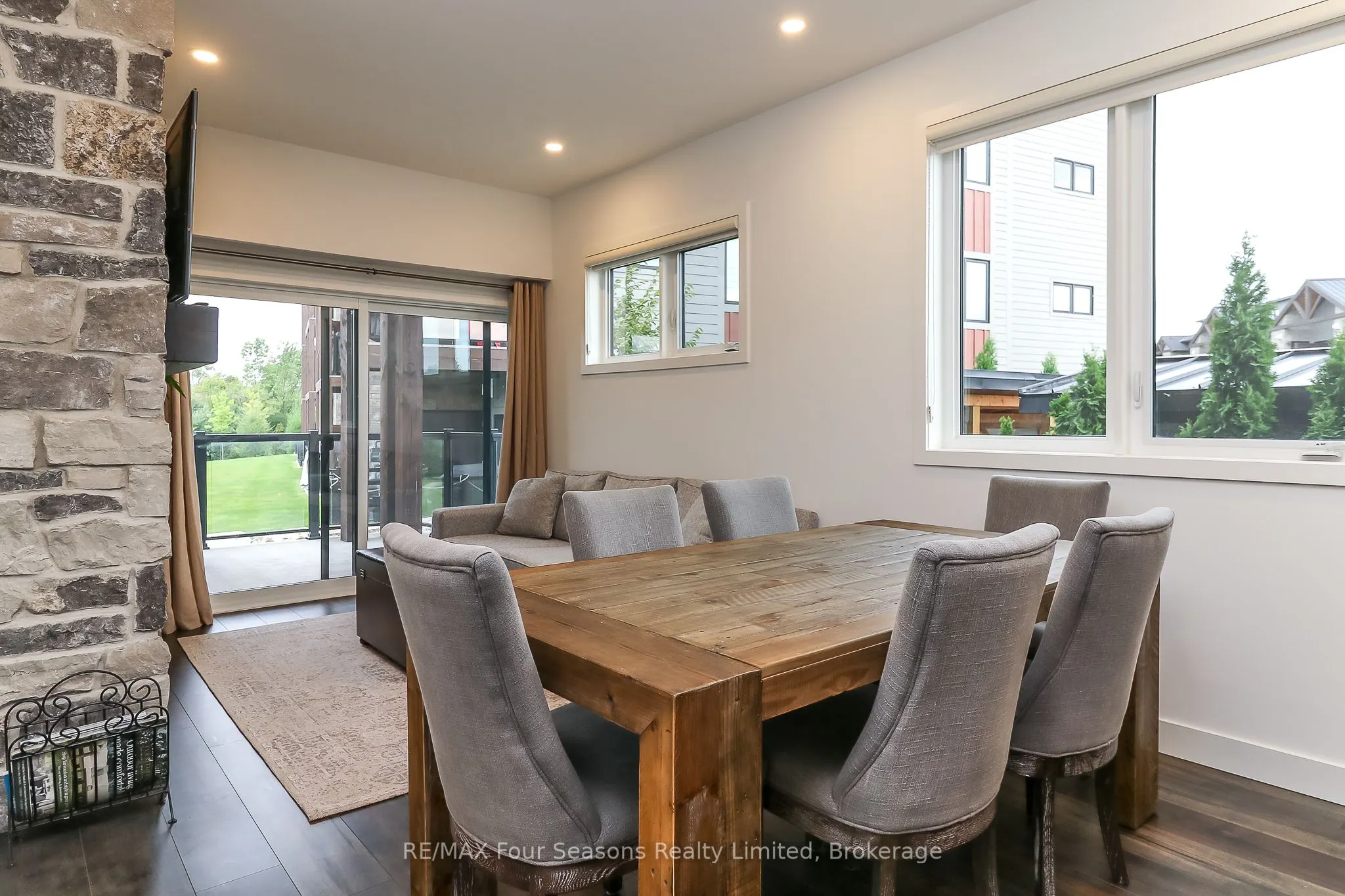 12 BEAUSOLEIL Lane, #107