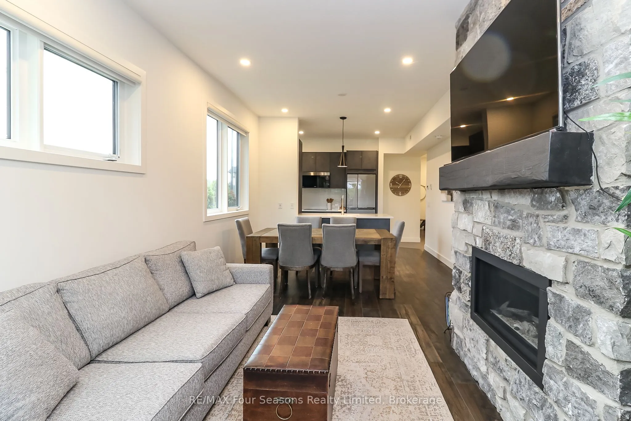 12 BEAUSOLEIL Lane, #107