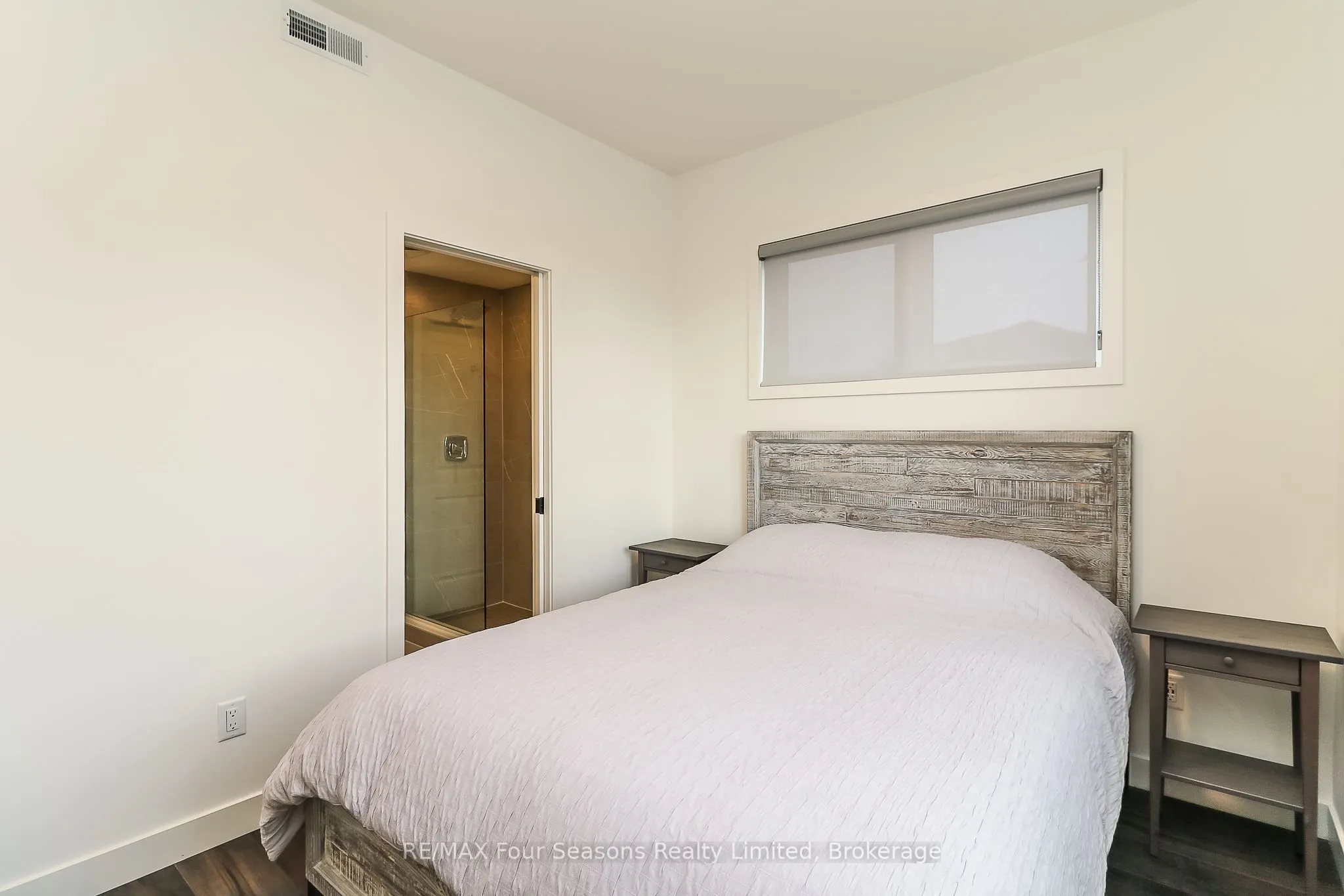 12 BEAUSOLEIL Lane, #107