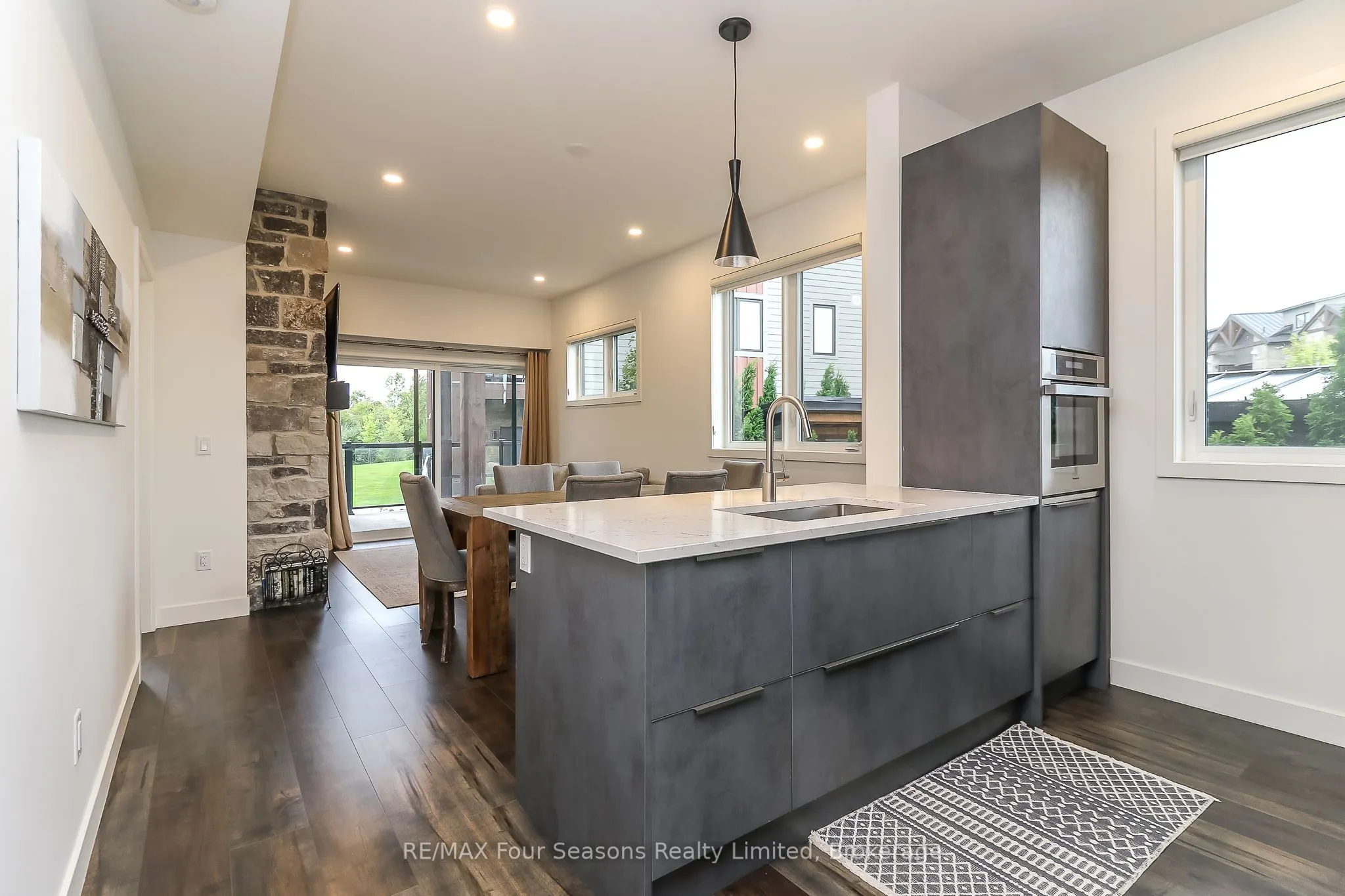 12 BEAUSOLEIL Lane, #107