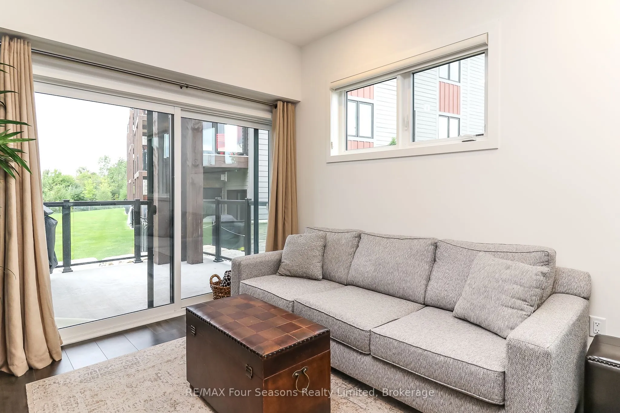12 BEAUSOLEIL Lane, #107