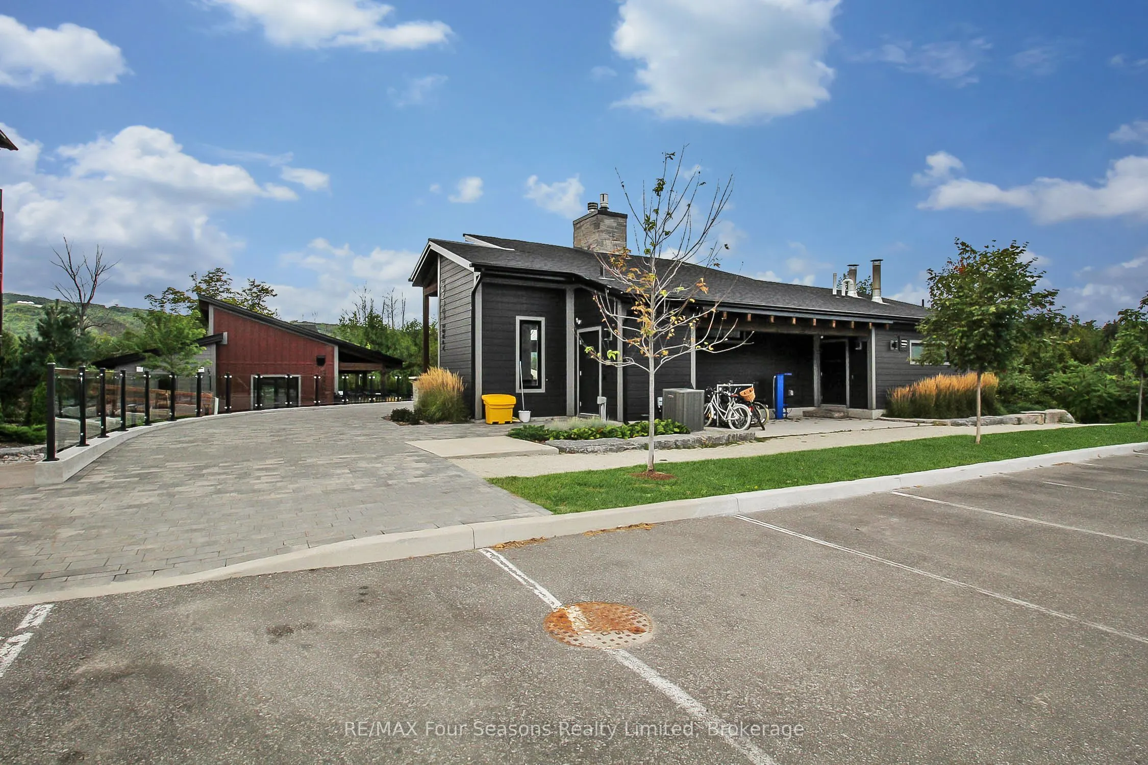 12 BEAUSOLEIL Lane, #107