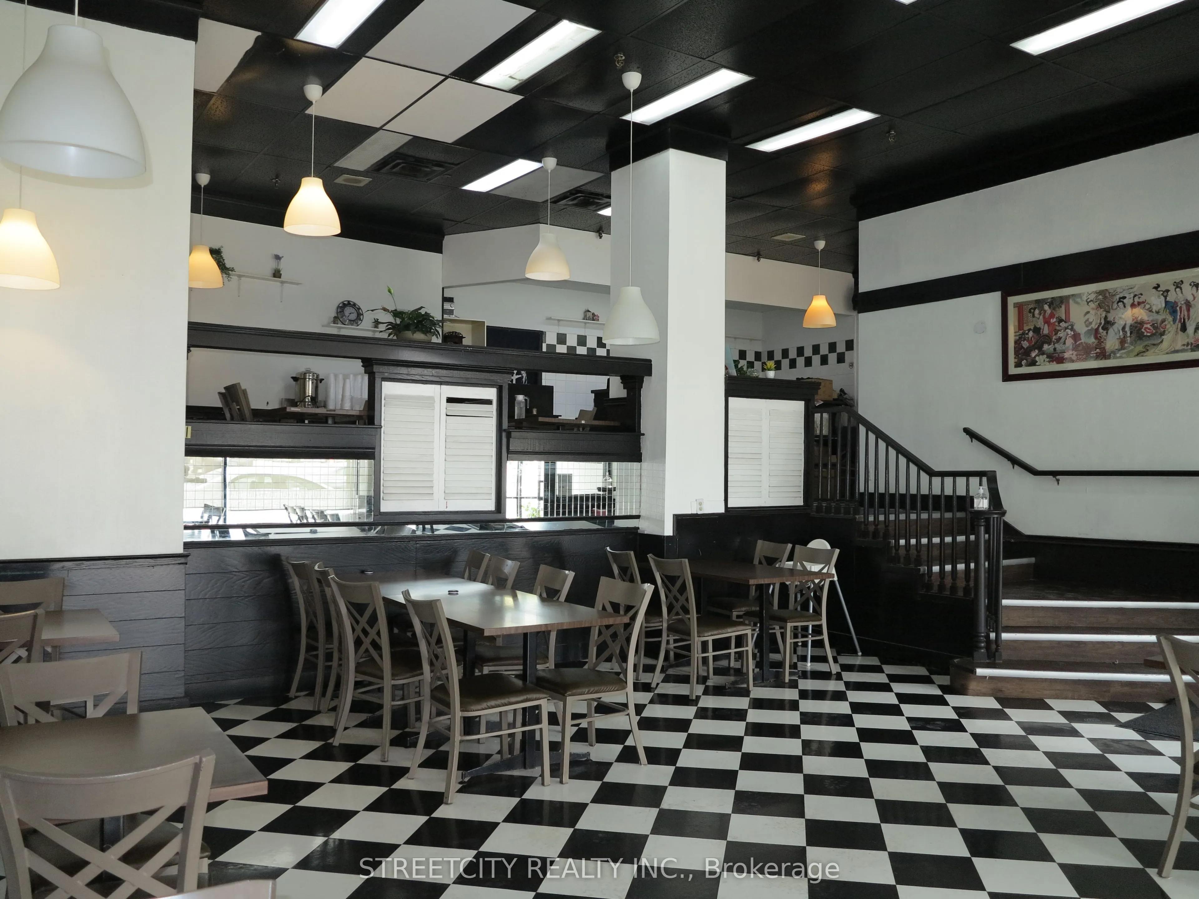 186 King Street, #L10