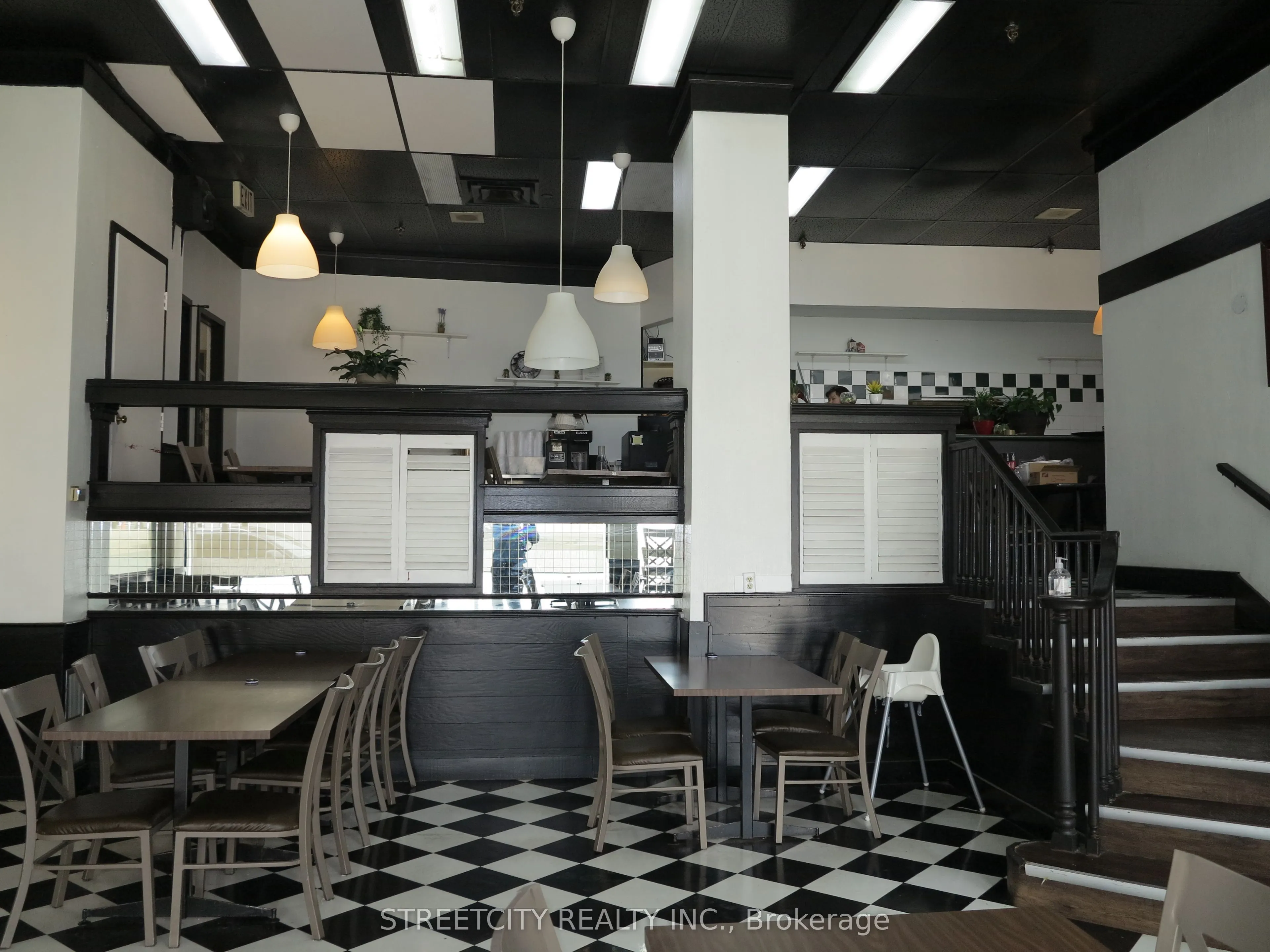 186 King Street, #L10