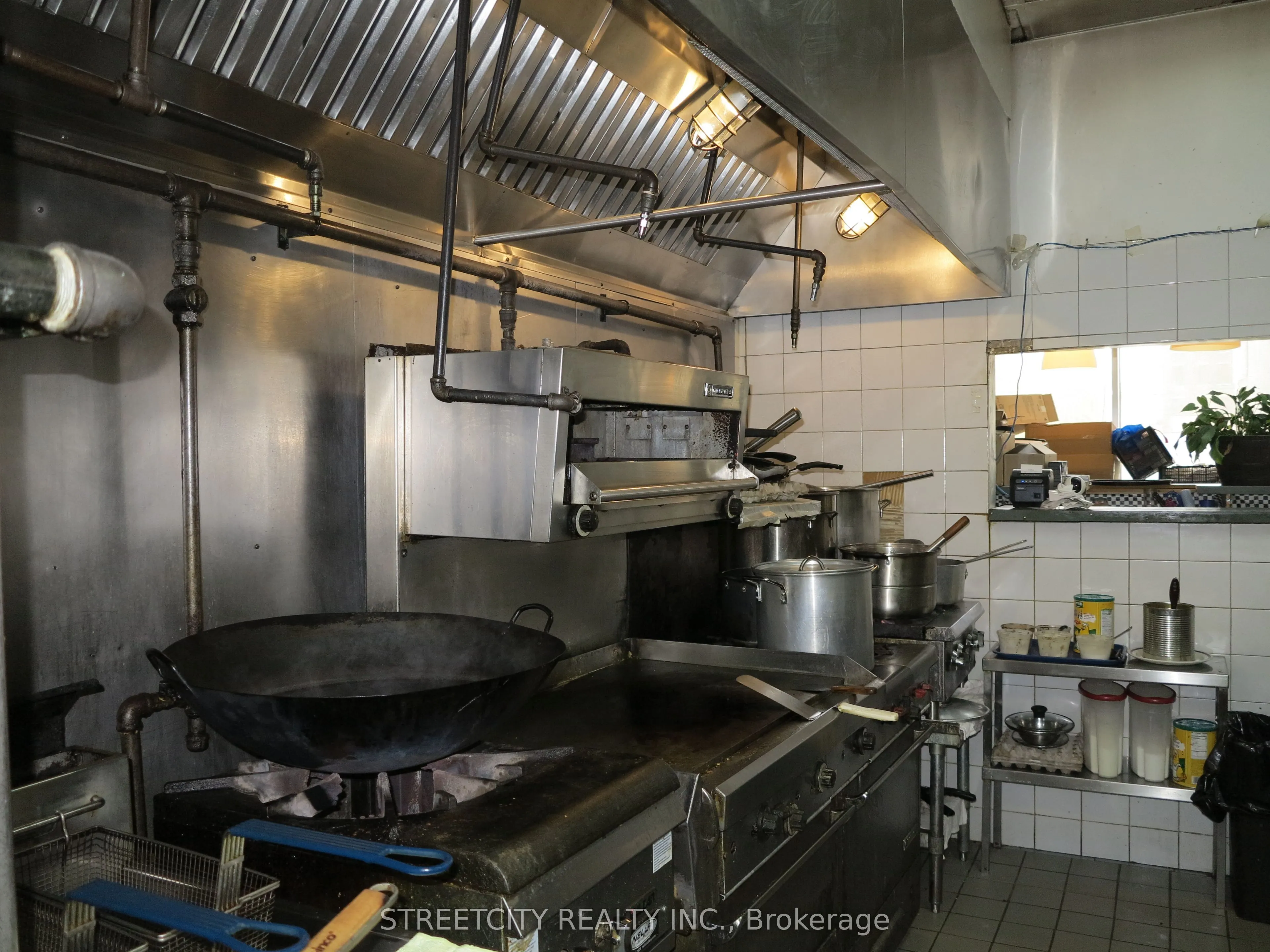 186 King Street, #L10