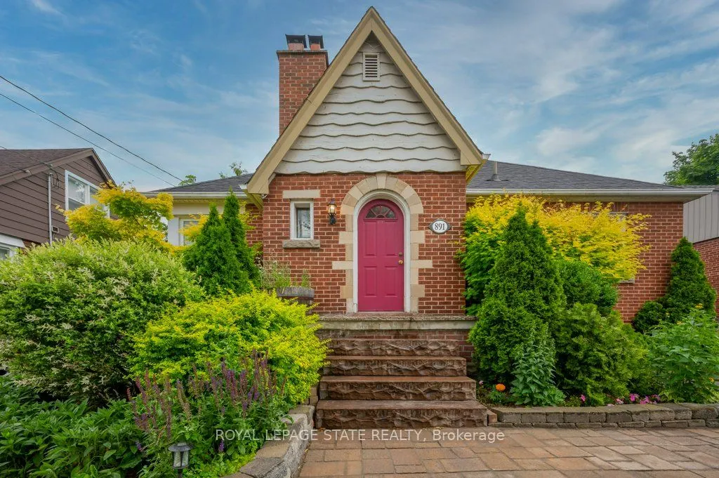 891 Garth Street