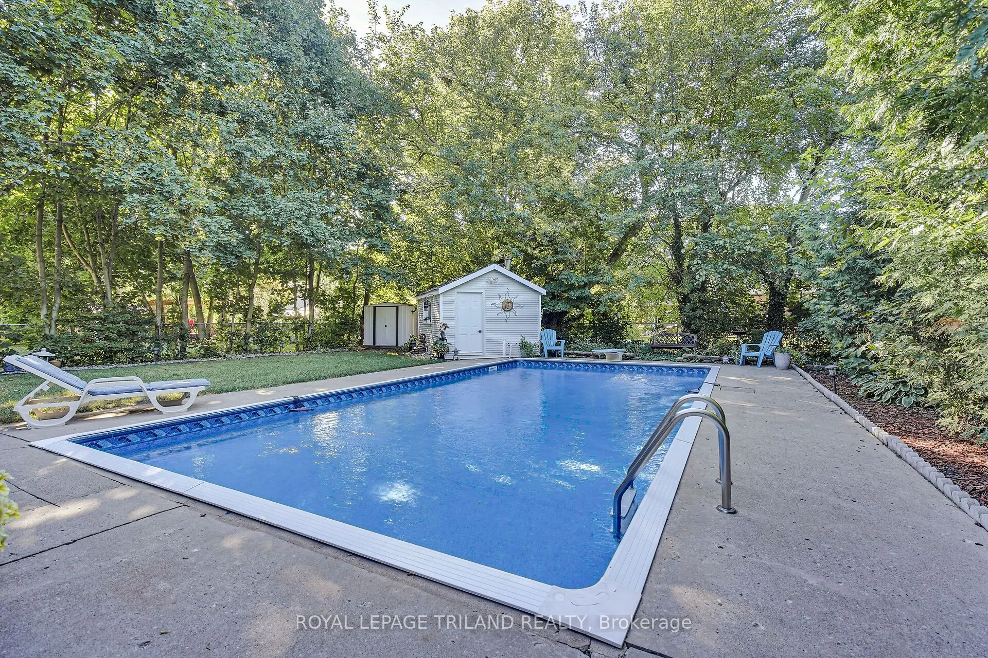 65 Broadway Avenue