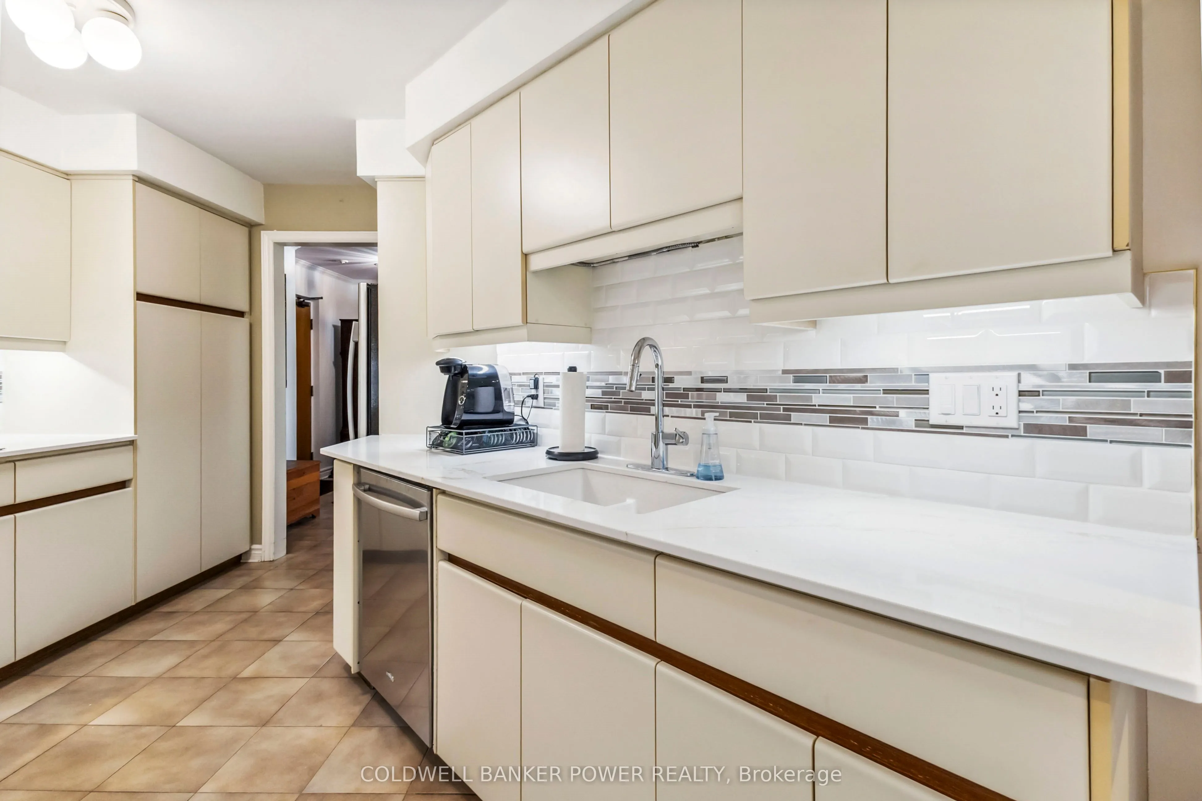 19 King Street, #602