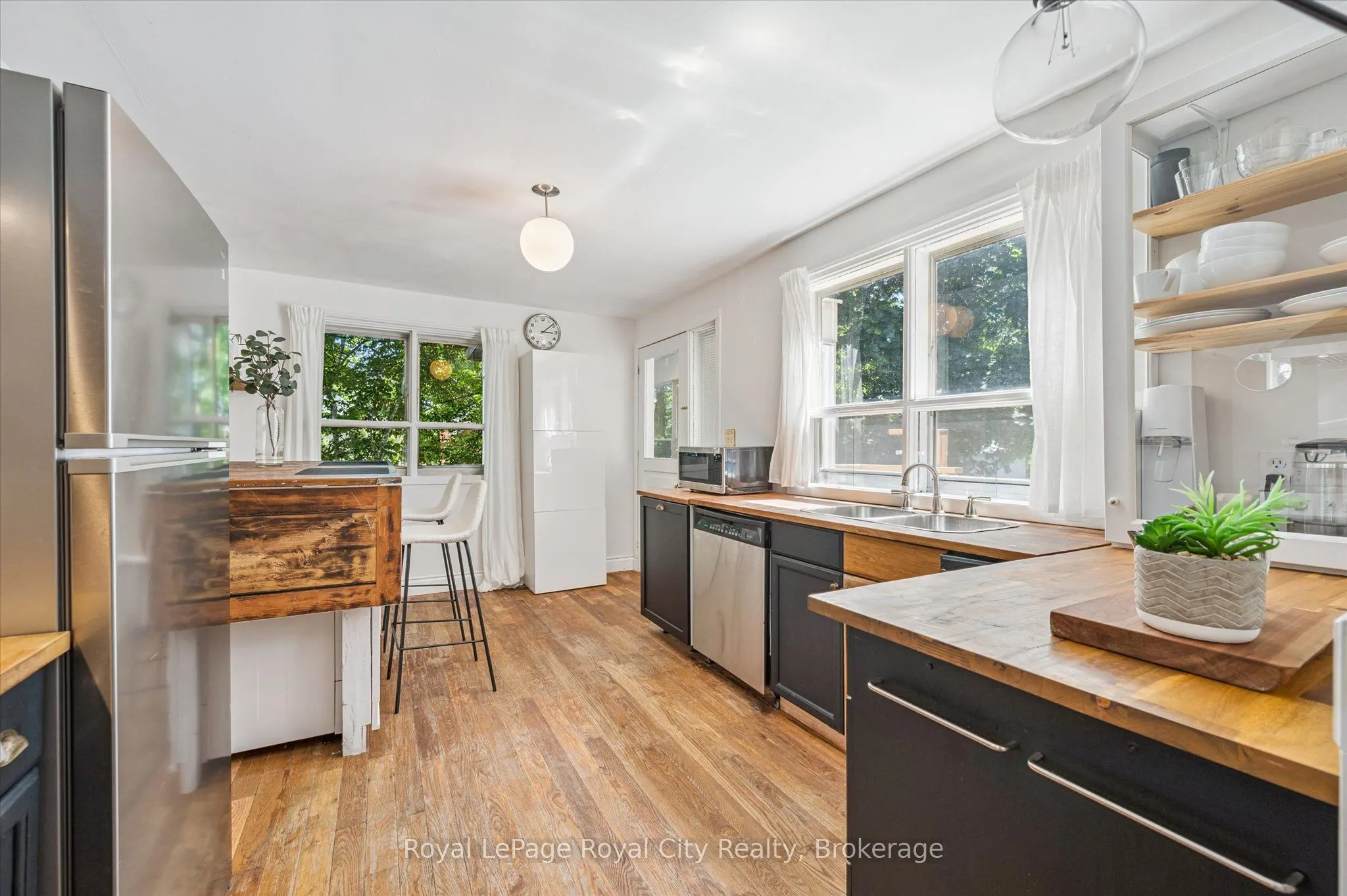80 Cork Street W