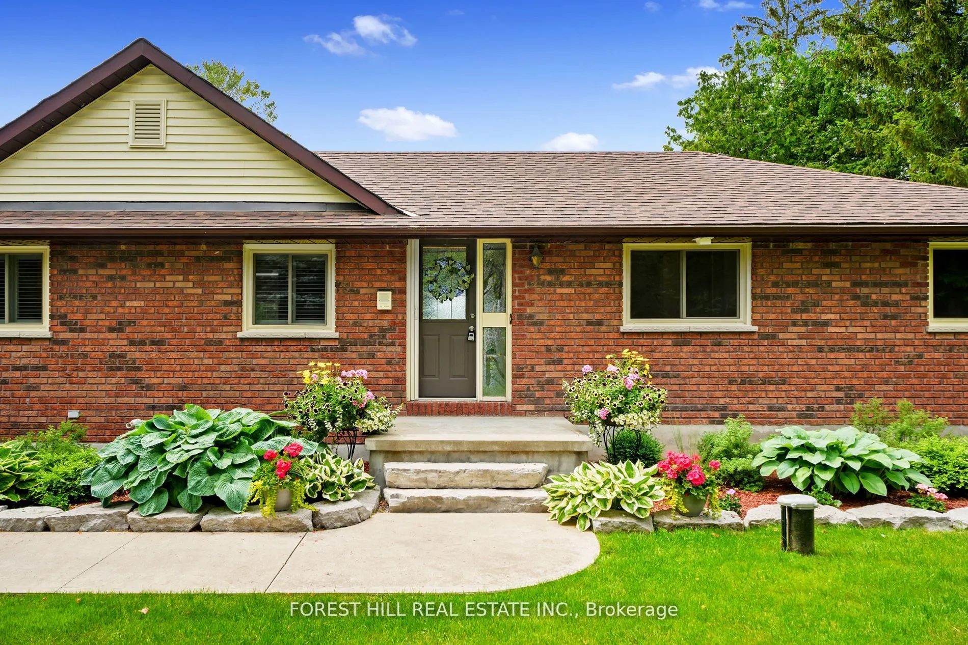 360 Fife Avenue