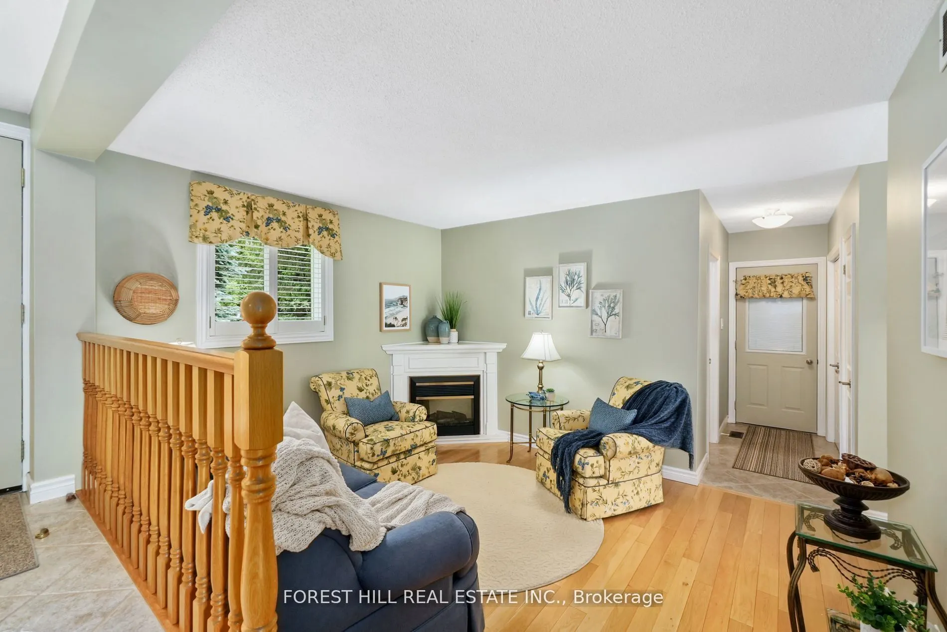360 Fife Avenue