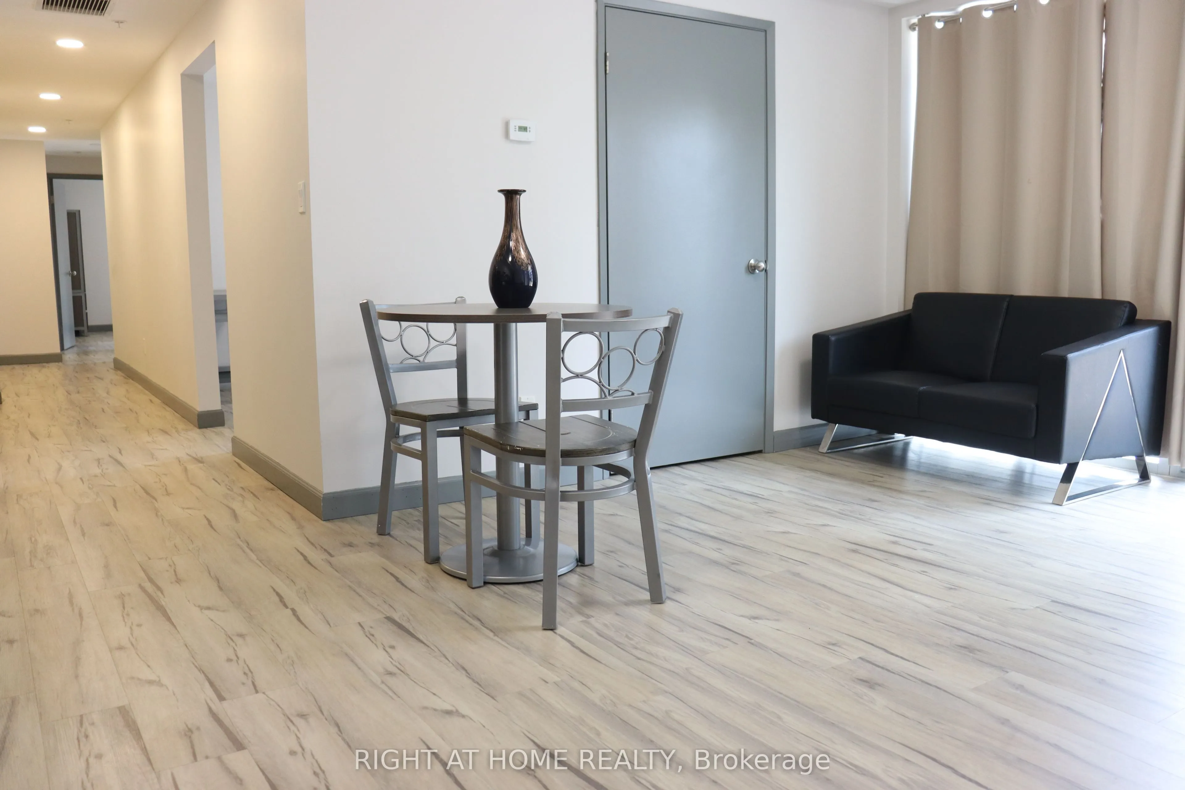 258B Sunview Street, #215