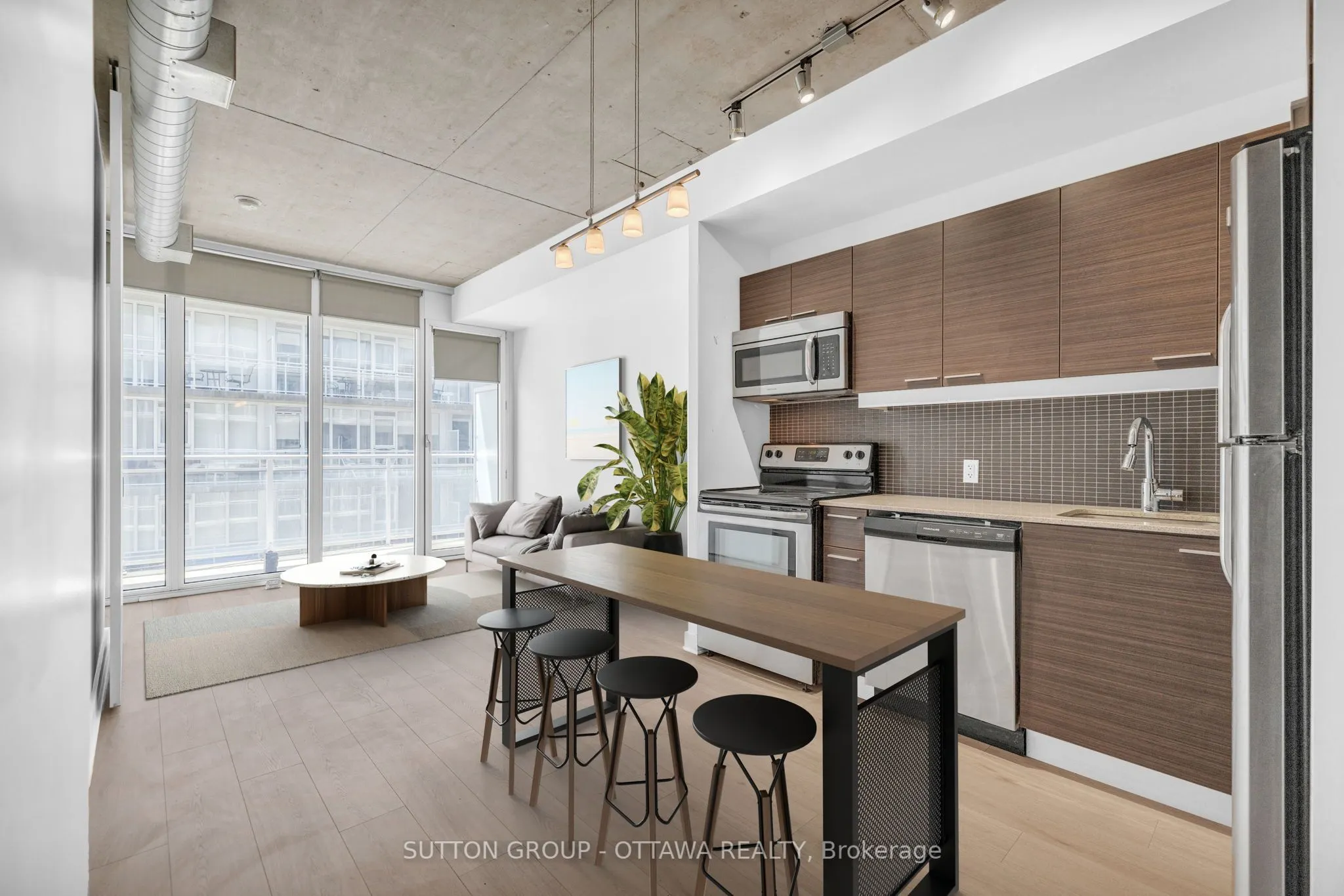 354 GLADSTONE Avenue, #602