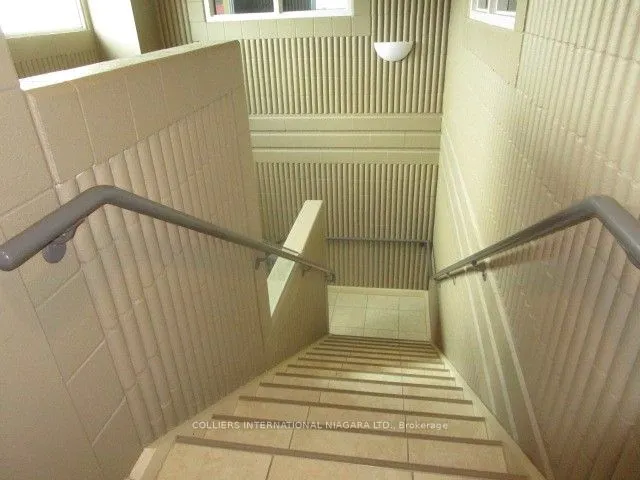 637 Niagara Street, #2nd Floor