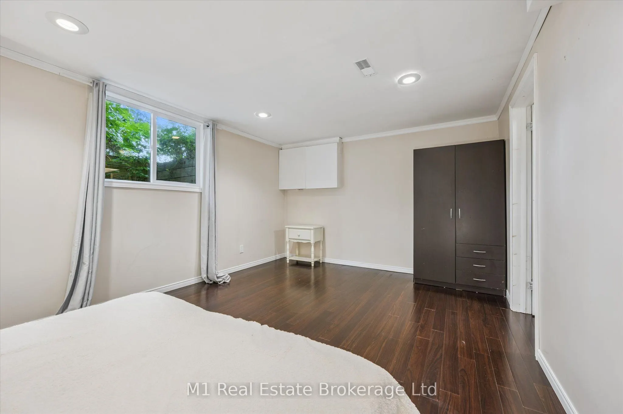 304 Cole Road
