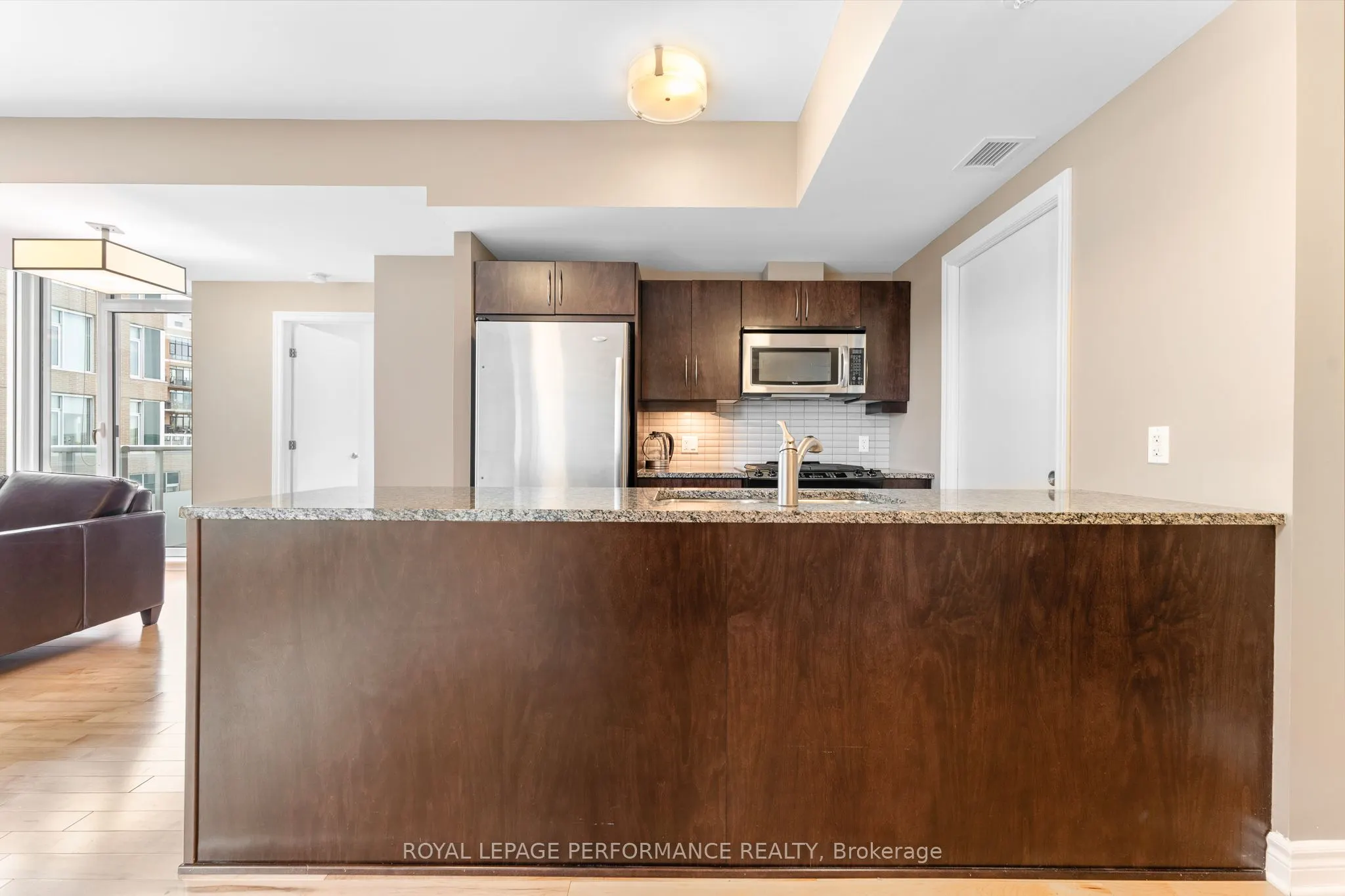 575 Byron Avenue N, #512