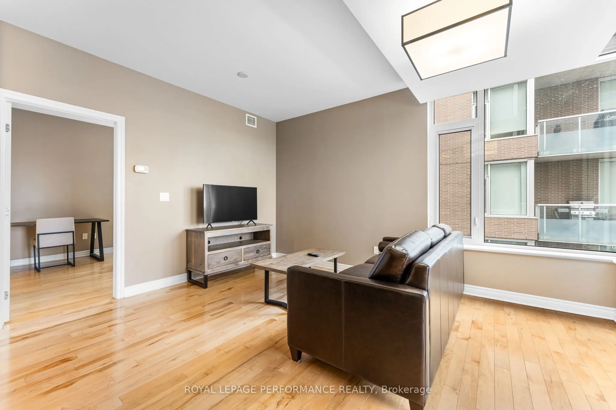 575 Byron Avenue N, #512