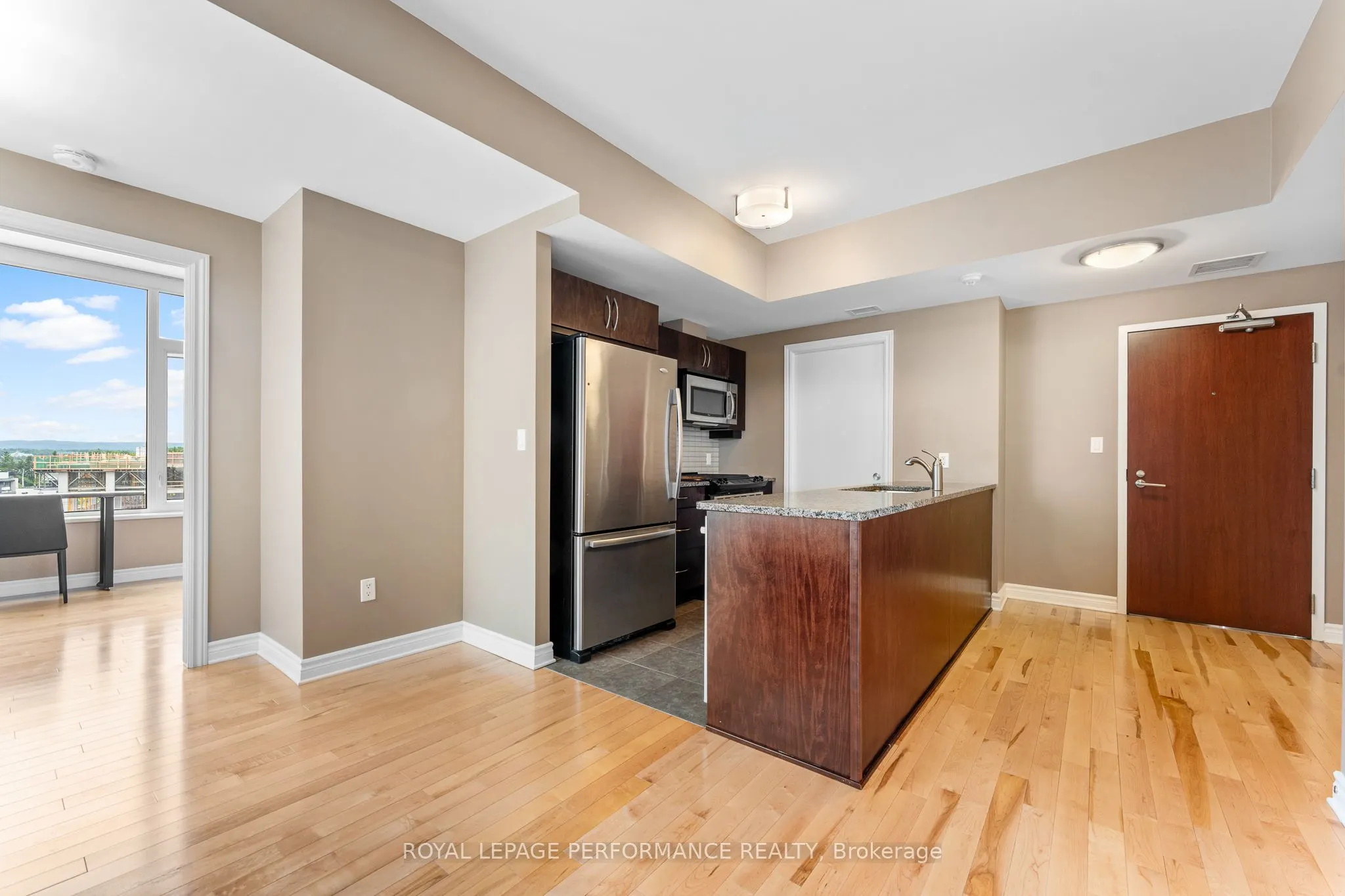 575 Byron Avenue N, #512