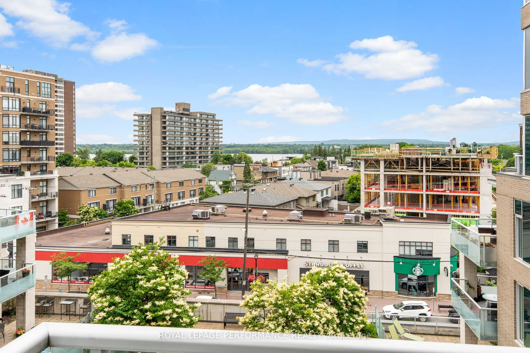 575 Byron Avenue N, #512