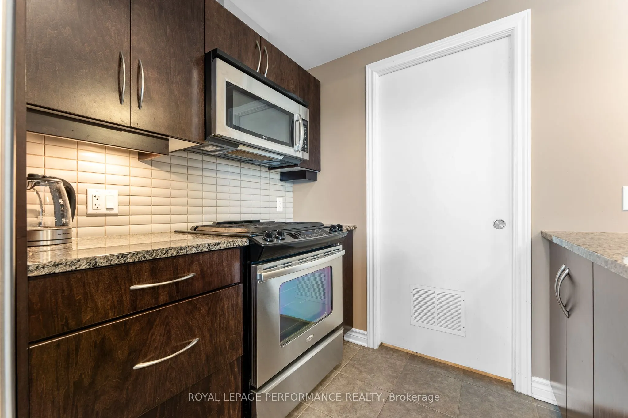 575 Byron Avenue N, #512