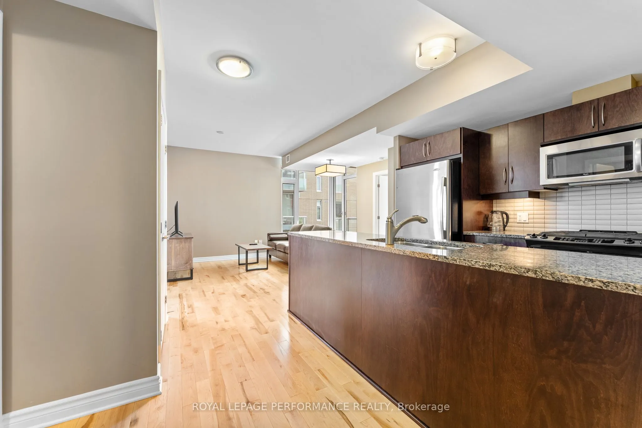 575 Byron Avenue N, #512