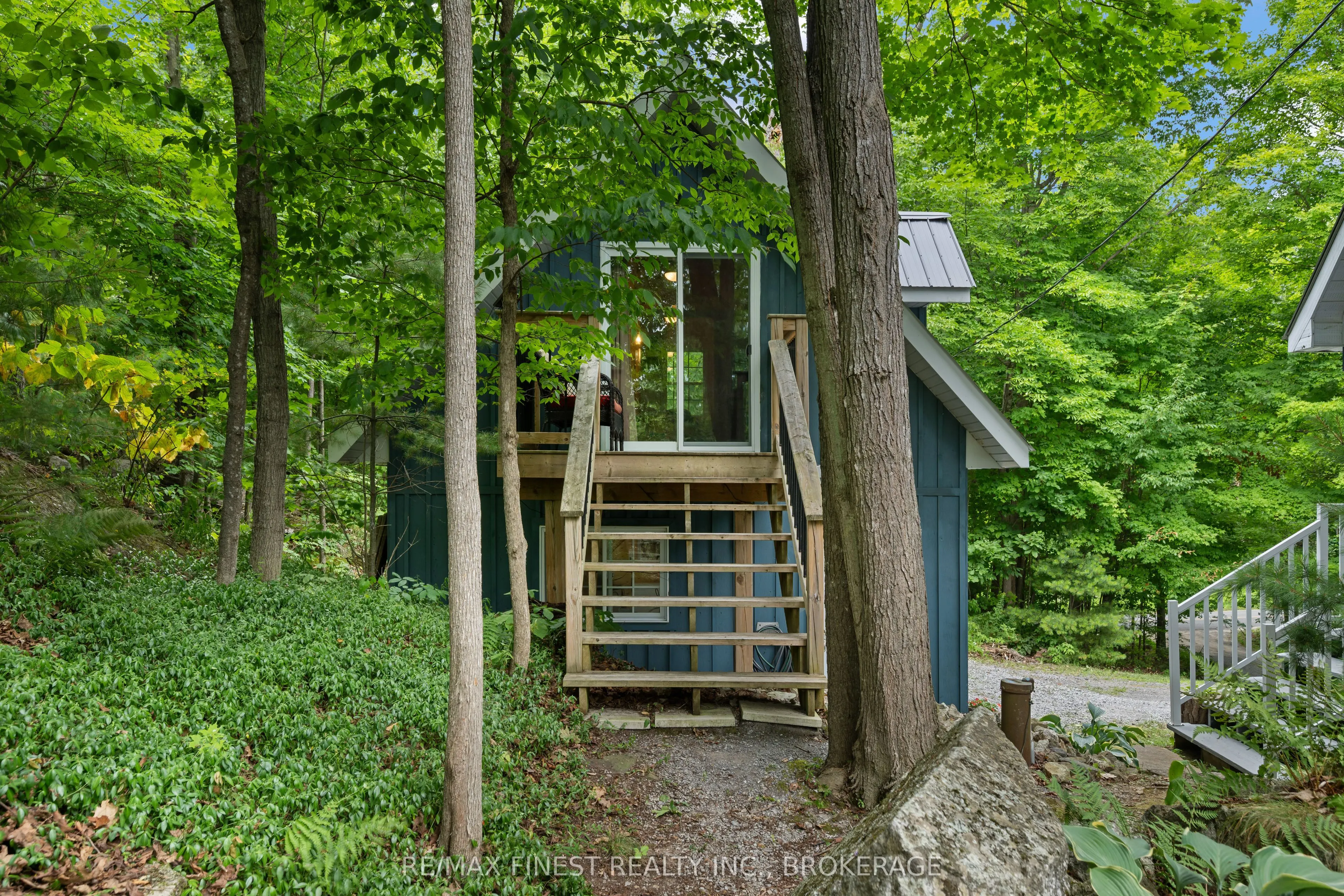 8884 Canoe Lake Road