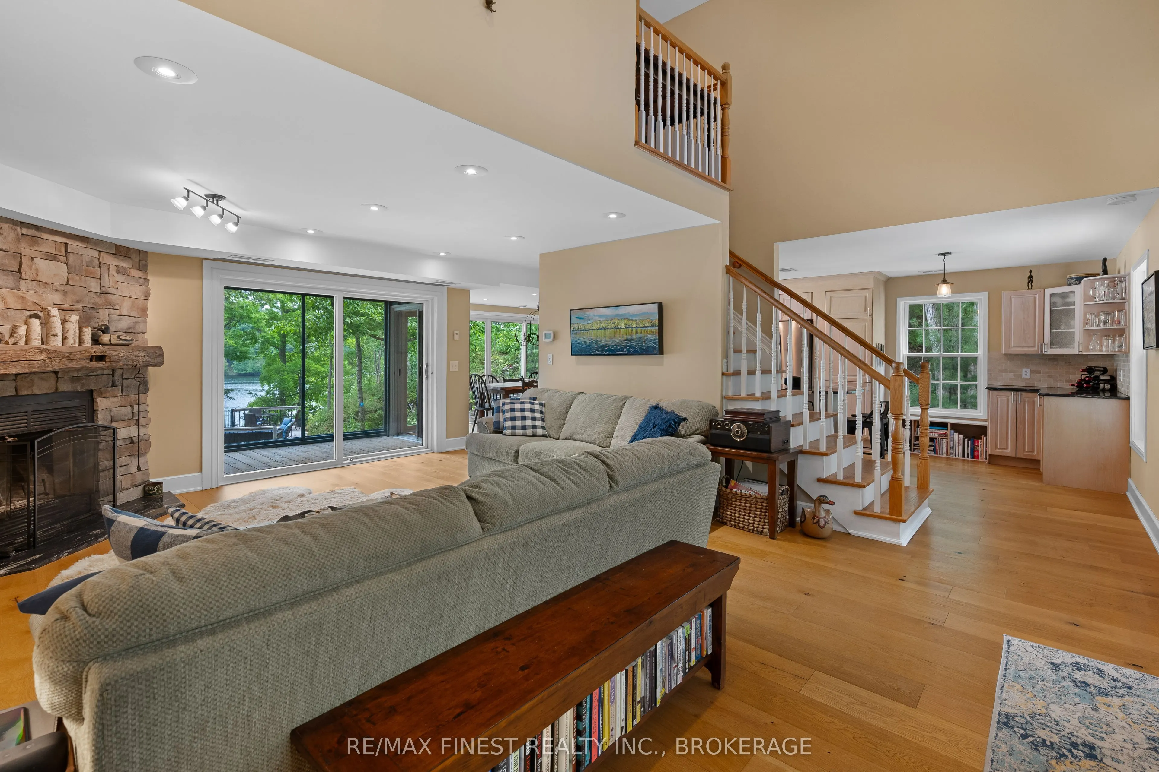 8884 Canoe Lake Road