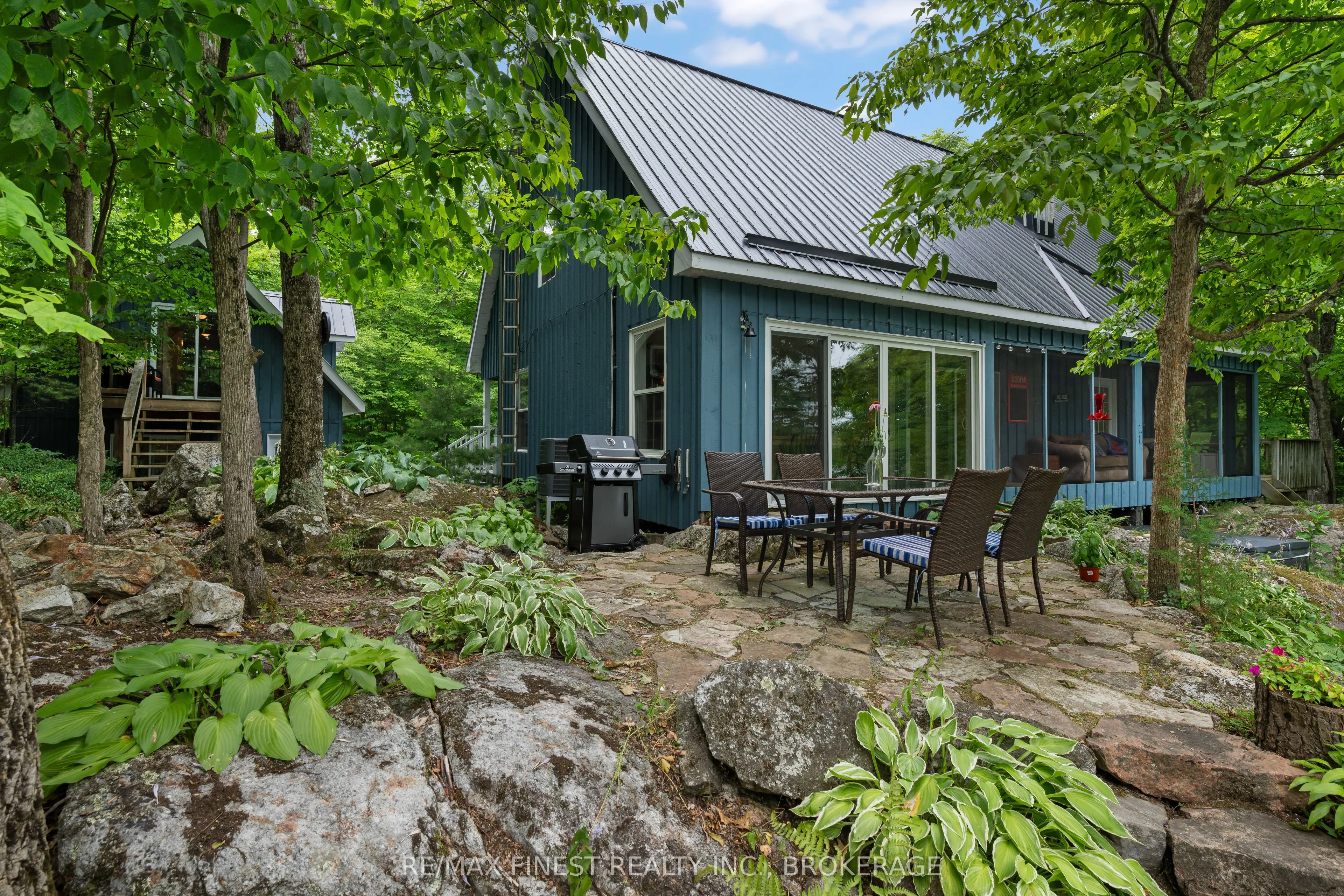 8884 Canoe Lake Road