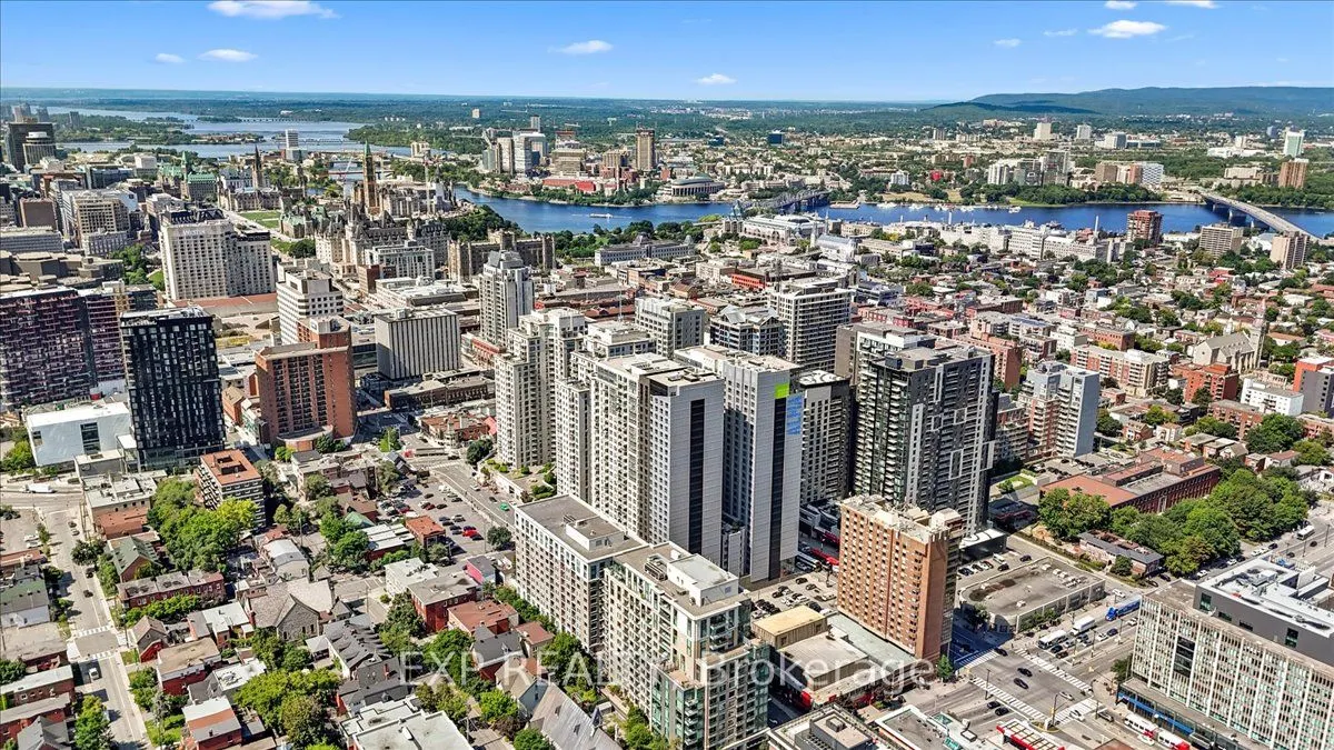 242 Rideau Street