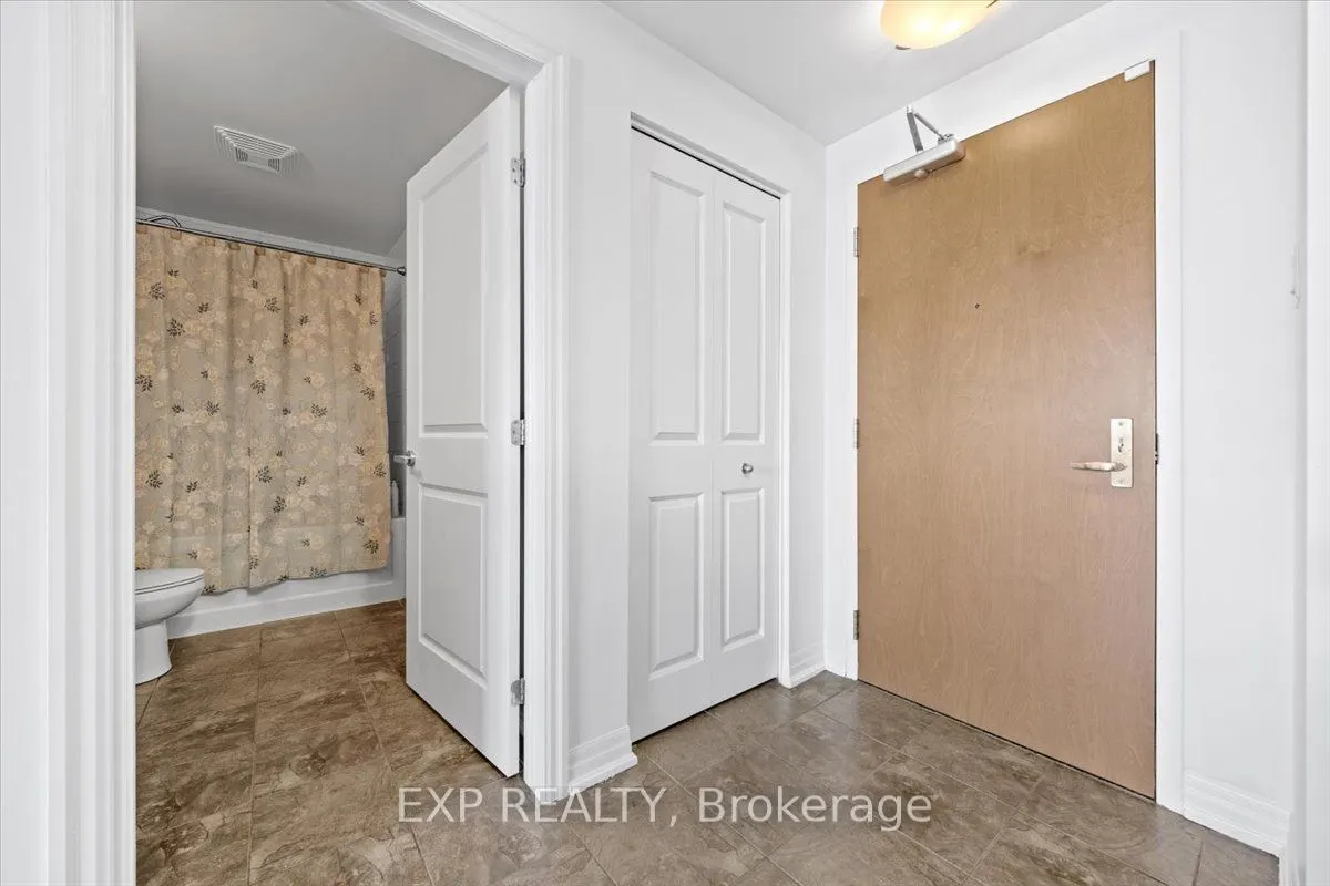 242 Rideau Street