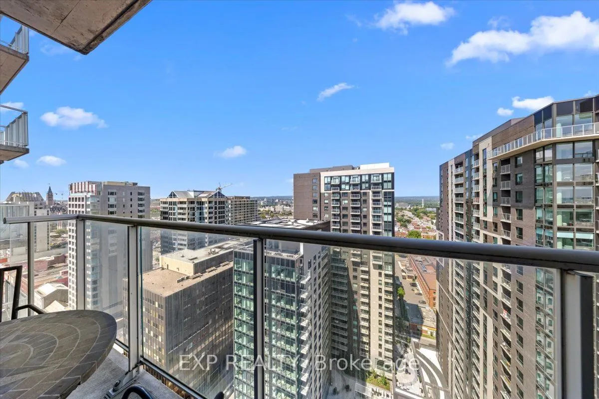 242 Rideau Street