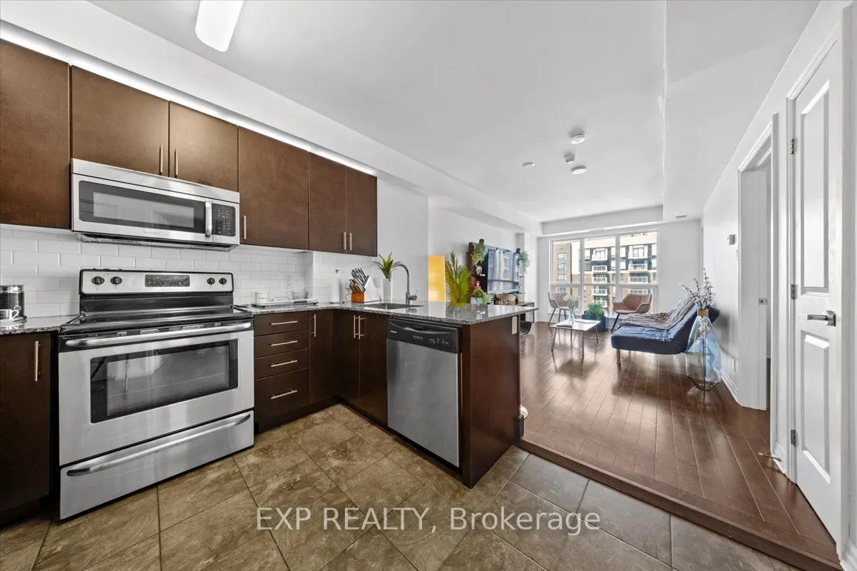 242 Rideau Street