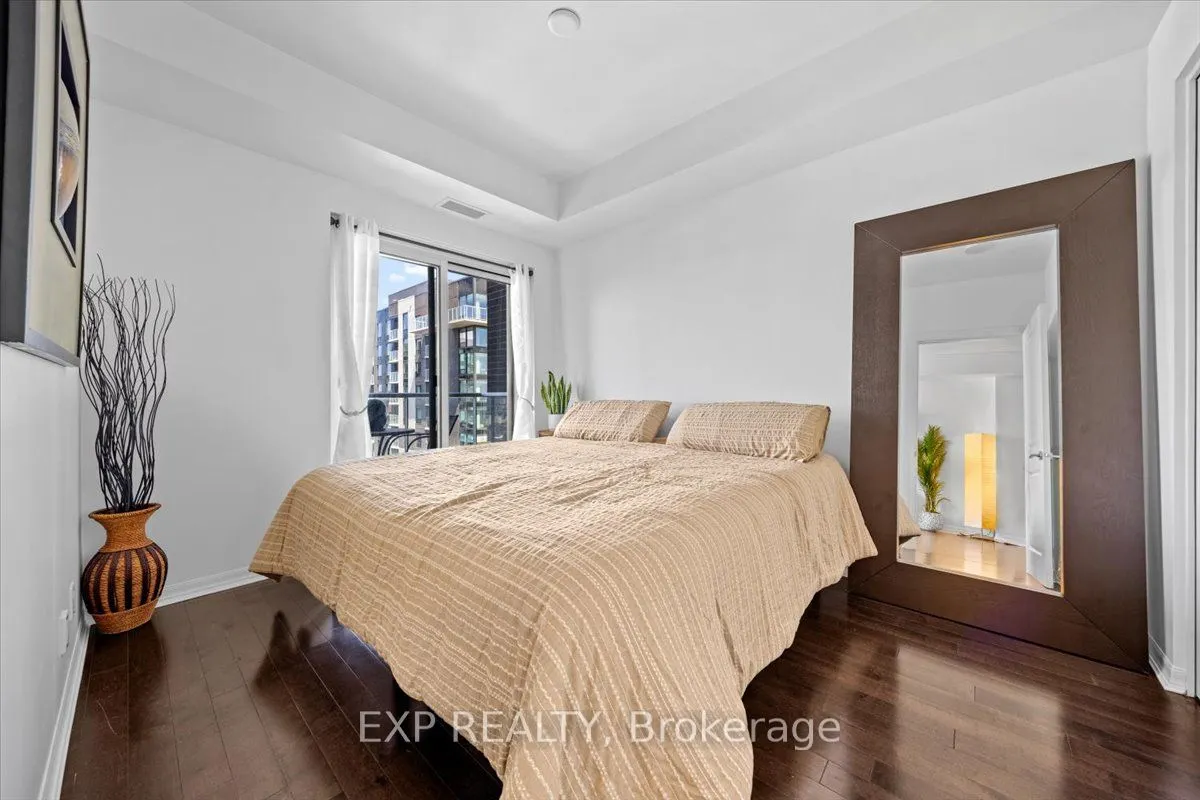 242 Rideau Street