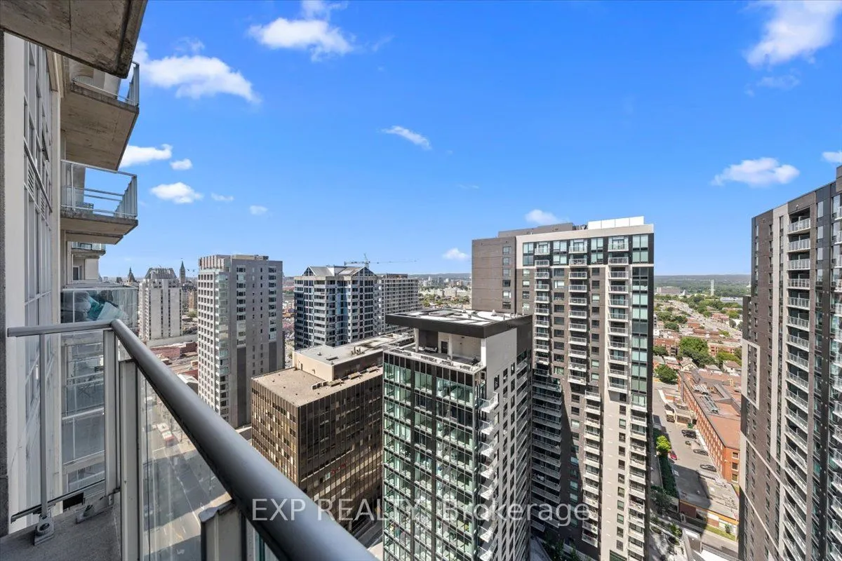 242 Rideau Street