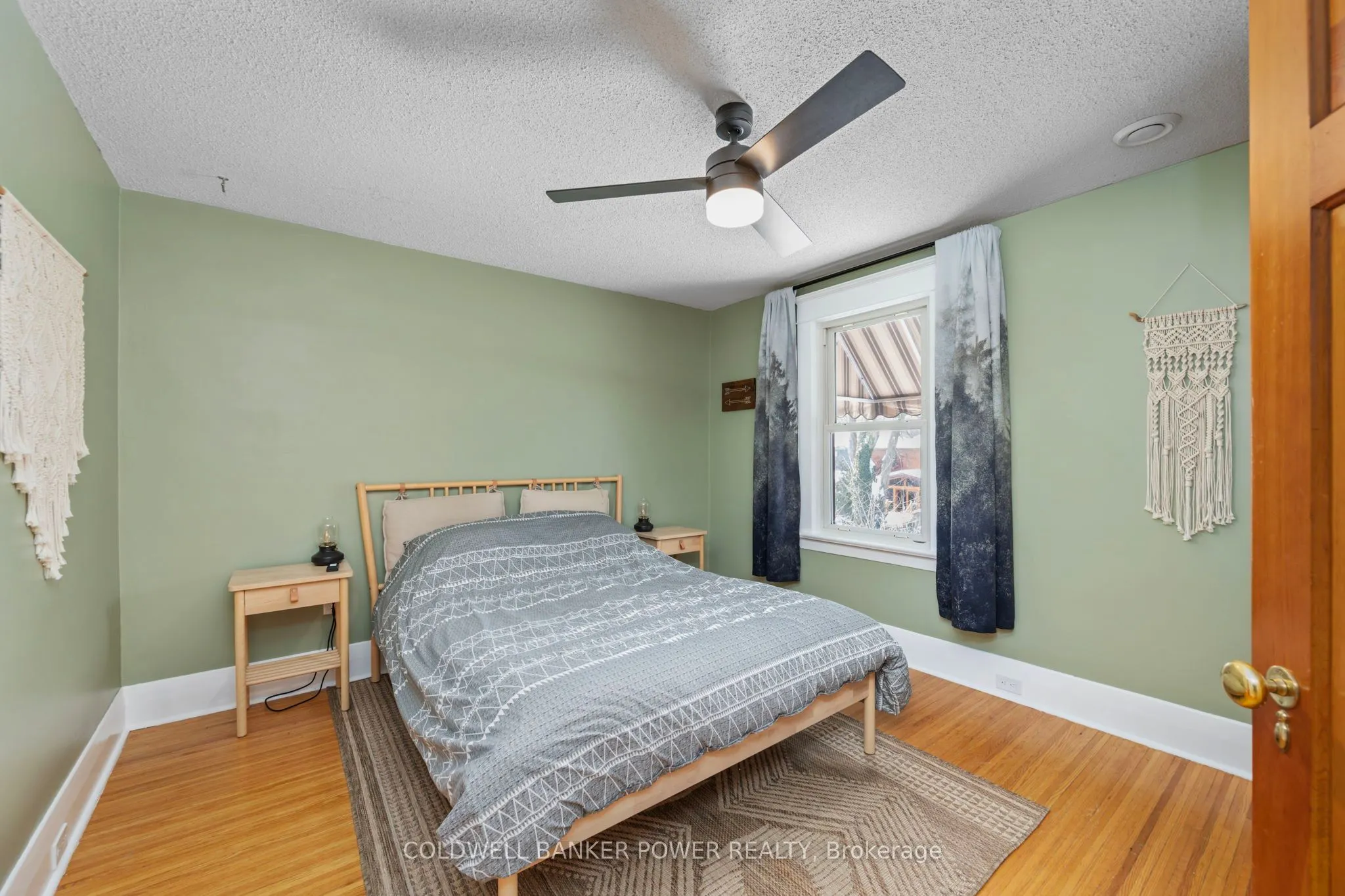 27 Belgrave Avenue