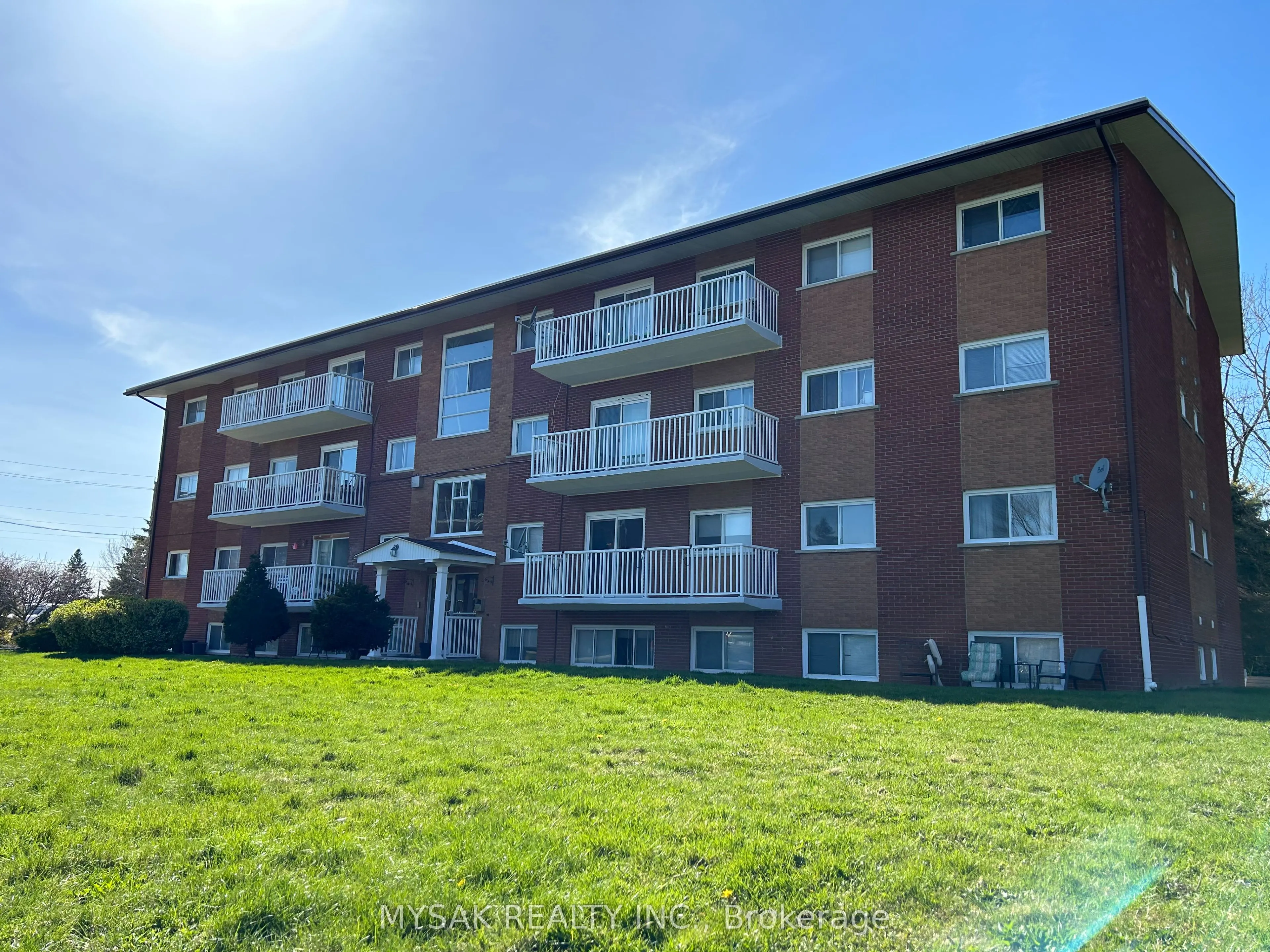 497 Victoria Road N